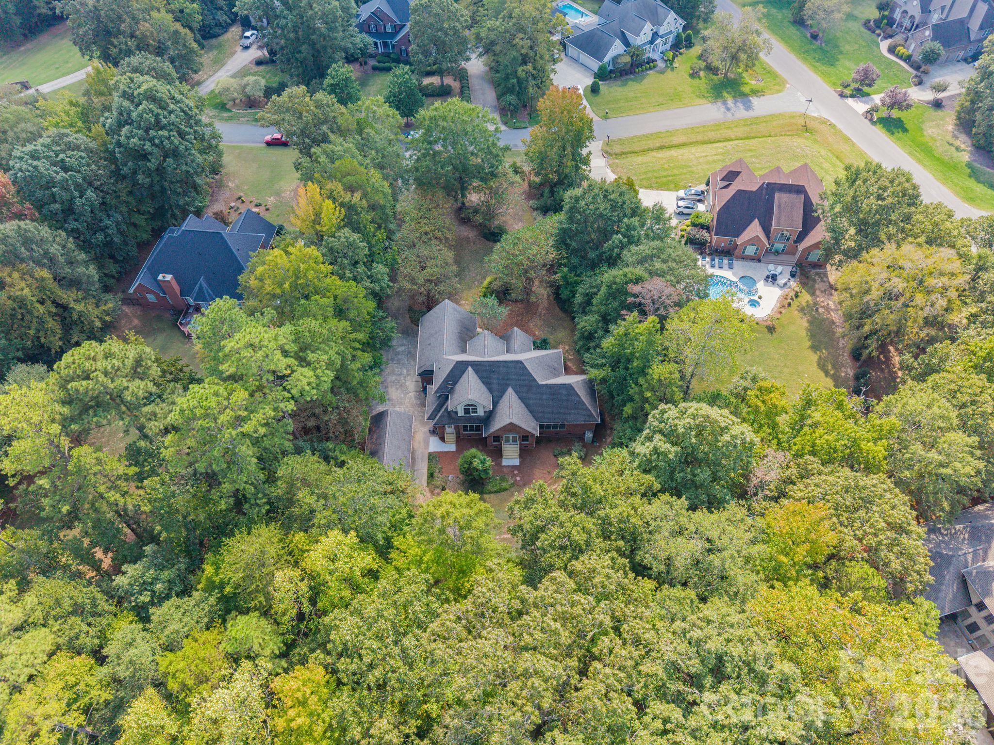 Single Family Residence at 707 Mayfield Court, Fort Mill, photo 58 of 61