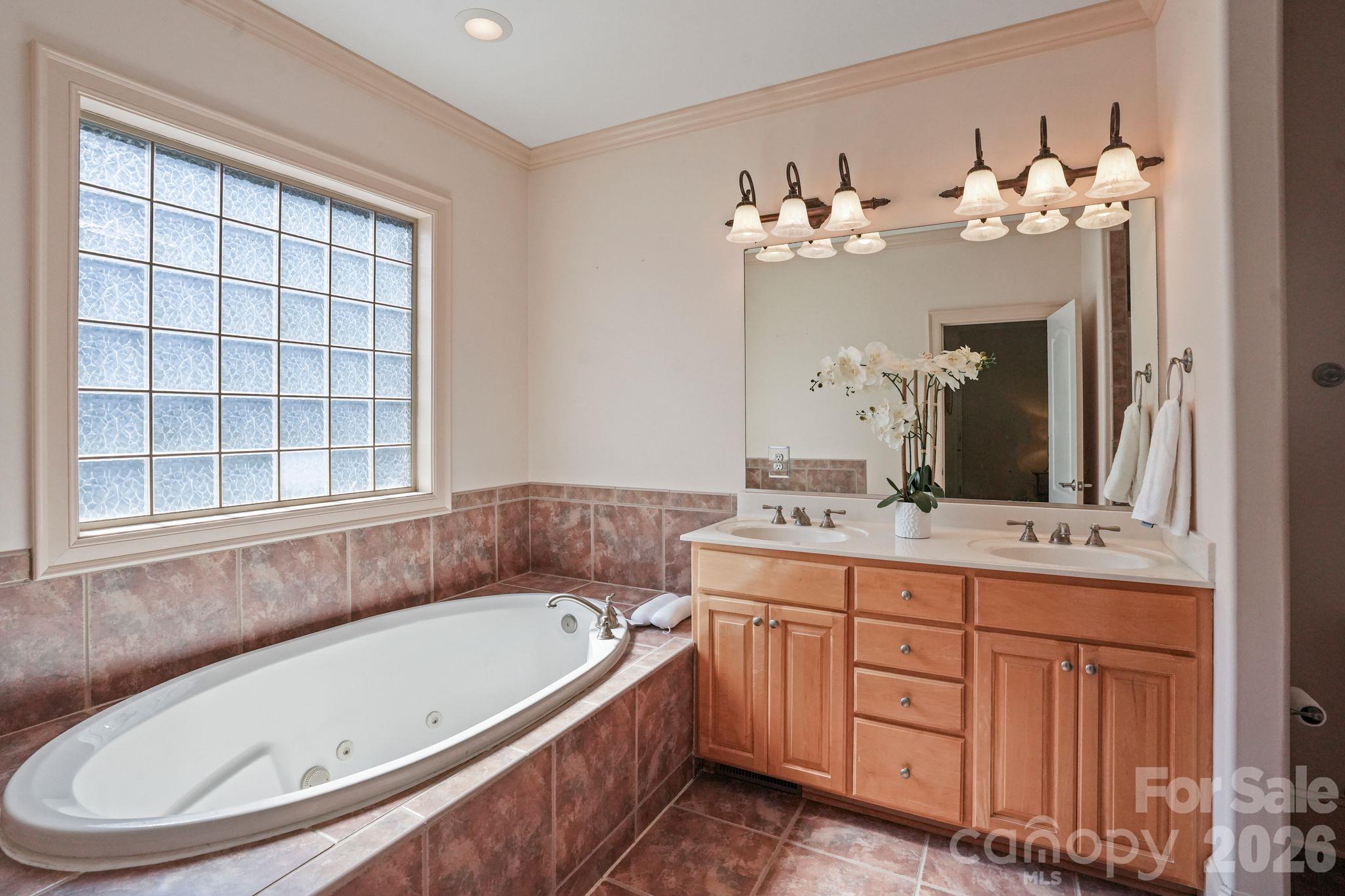 Single Family Residence at 707 Mayfield Court, Fort Mill, photo 30 of 61