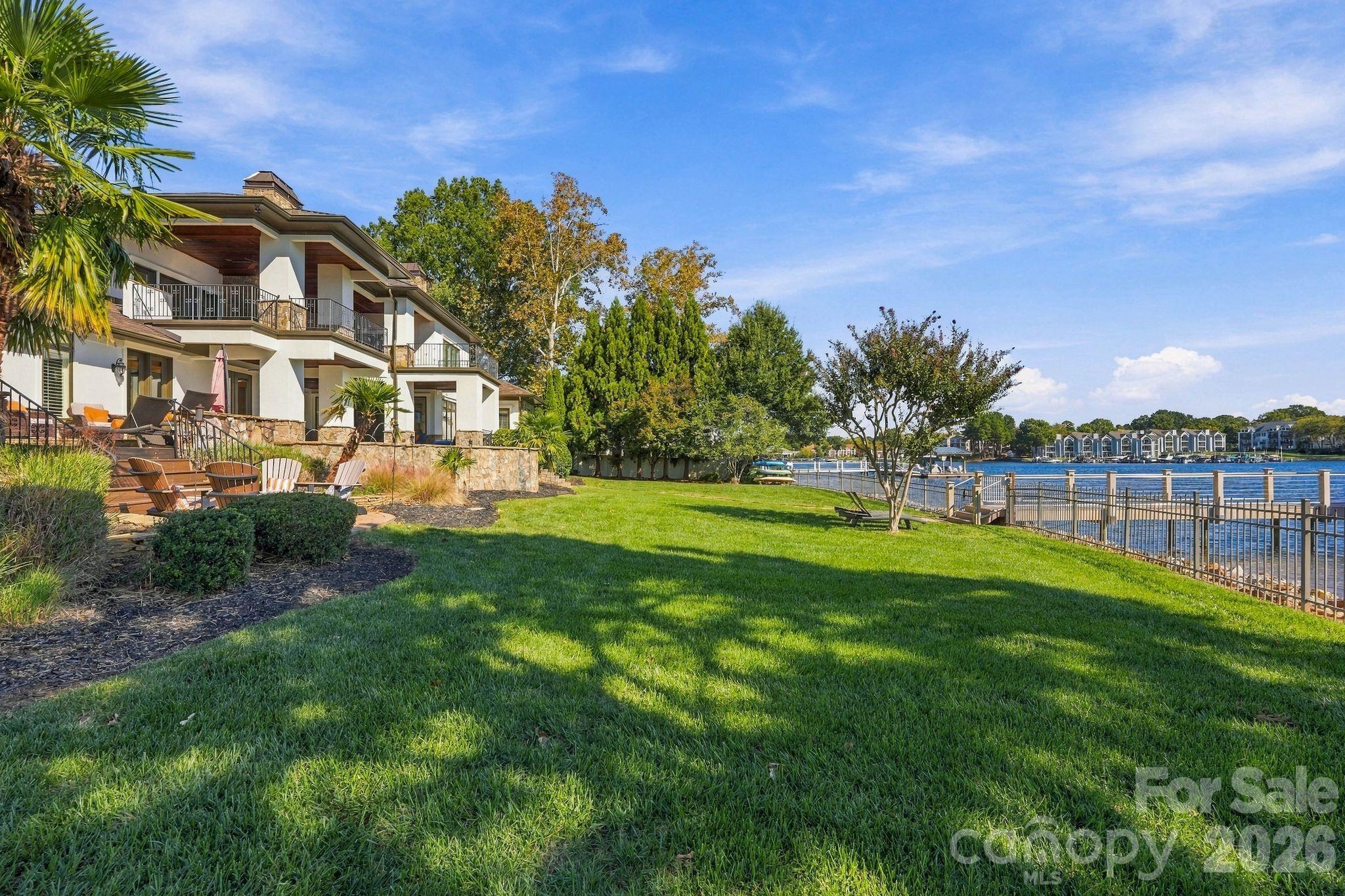 Single Family Residence at 18203 Pompano Place, Cornelius, photo 41 of 48