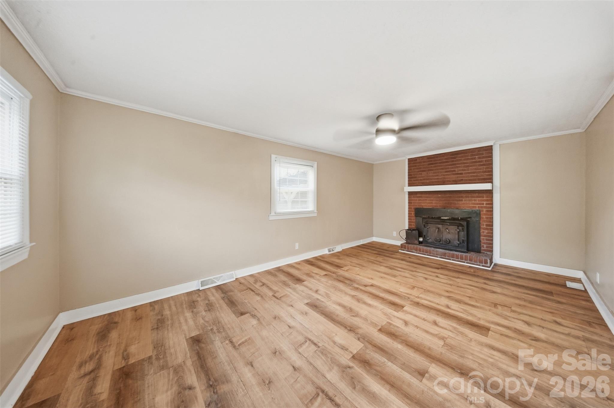 Single Family Residence at 5349 S New Hope Road, Belmont, photo 4 of 24