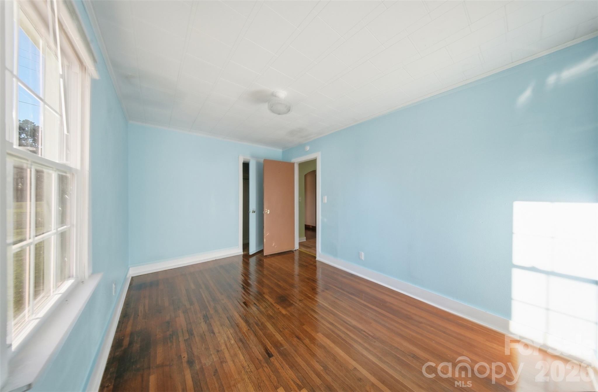 Single Family Residence at 5349 S New Hope Road, Belmont, photo 11 of 24