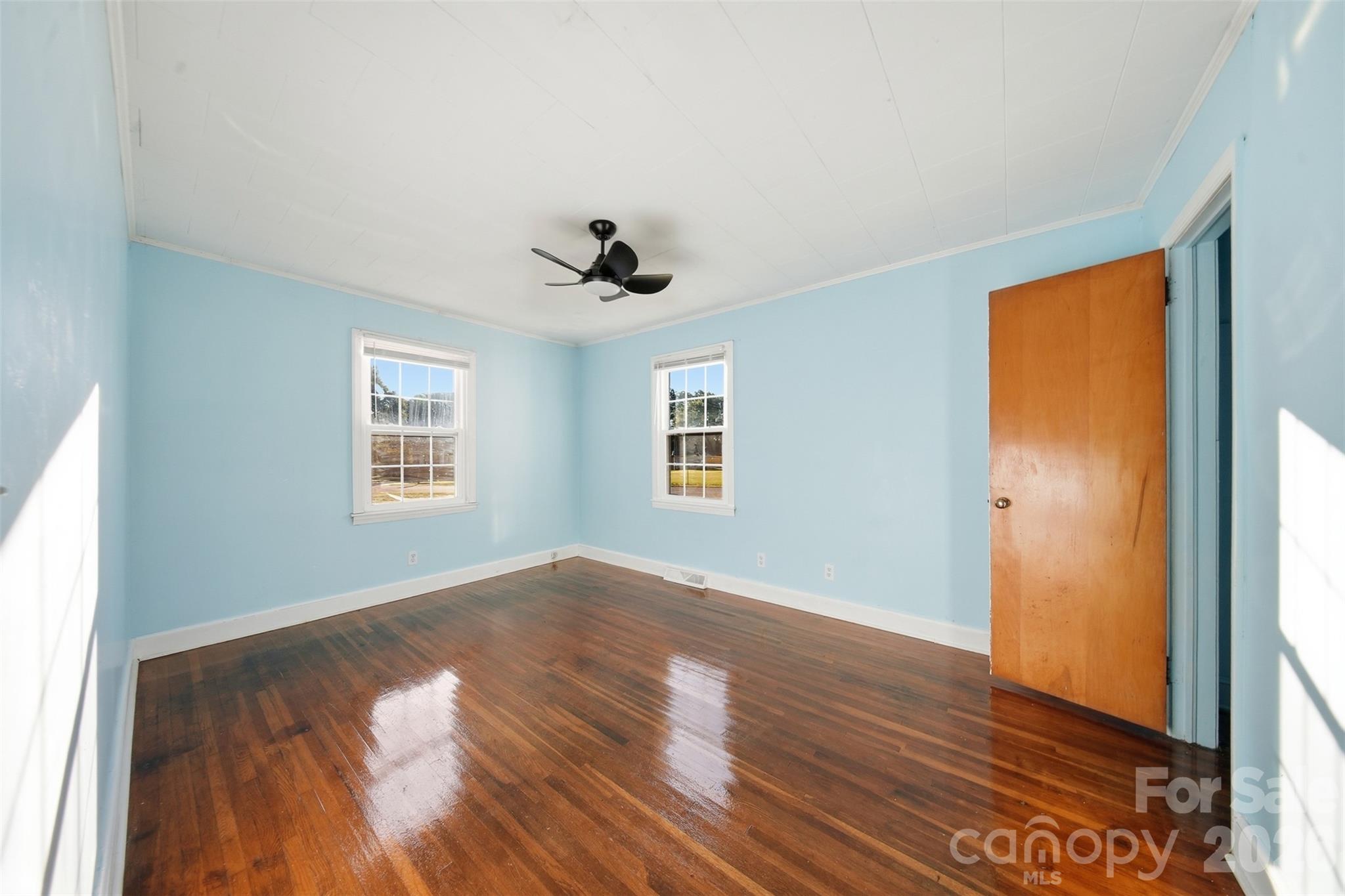 Single Family Residence at 5349 S New Hope Road, Belmont, photo 15 of 24
