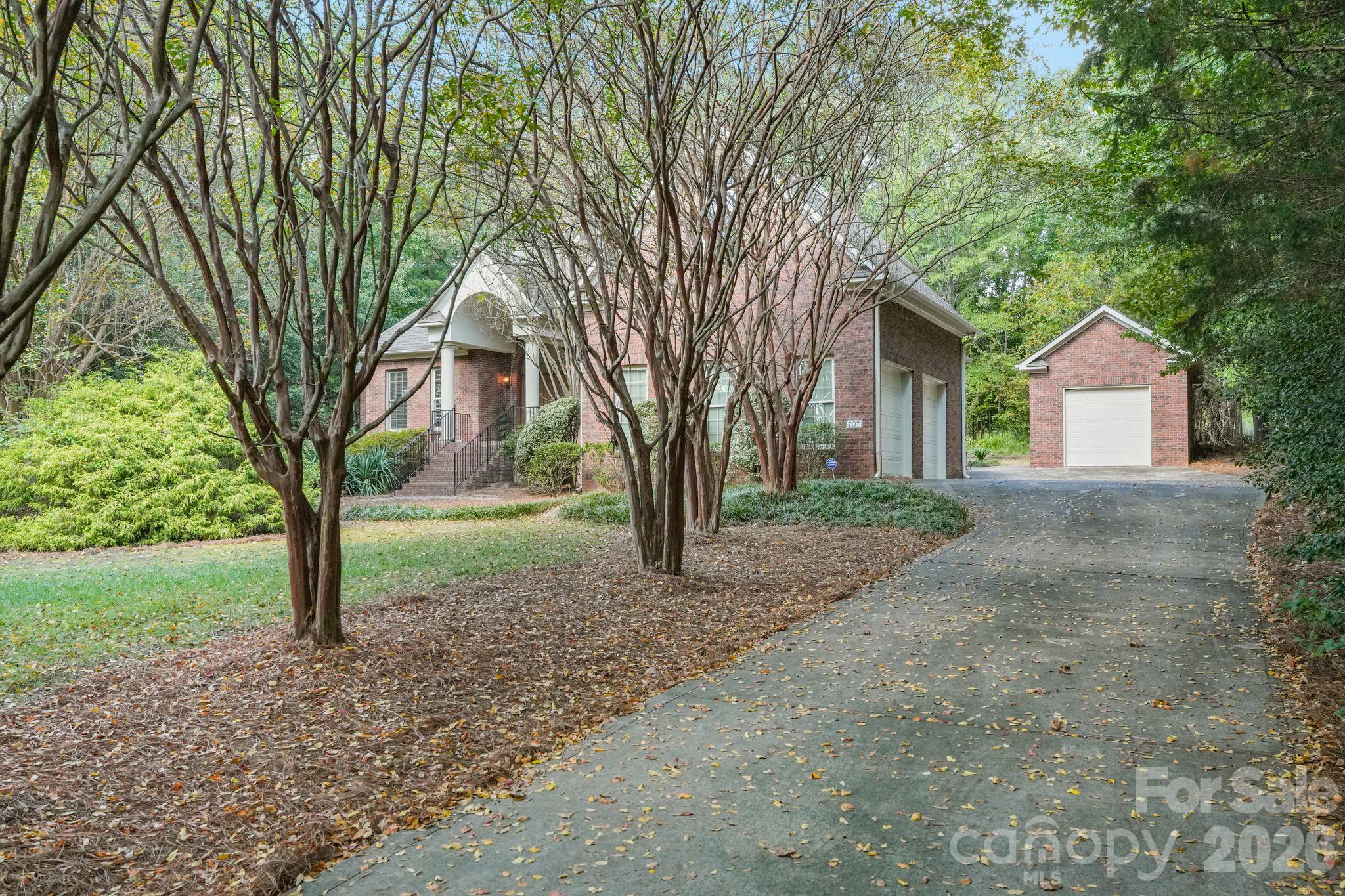 Single Family Residence at 707 Mayfield Court, Fort Mill, photo 53 of 61