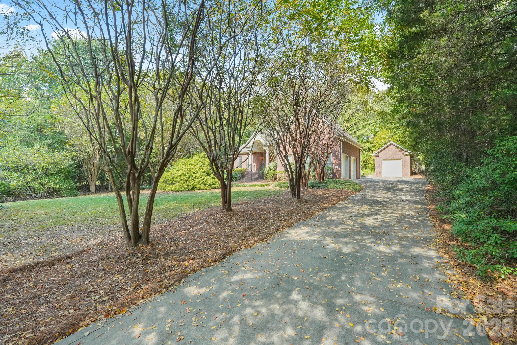 Single Family Residence at 707 Mayfield Court, Fort Mill, photo 54 of 61