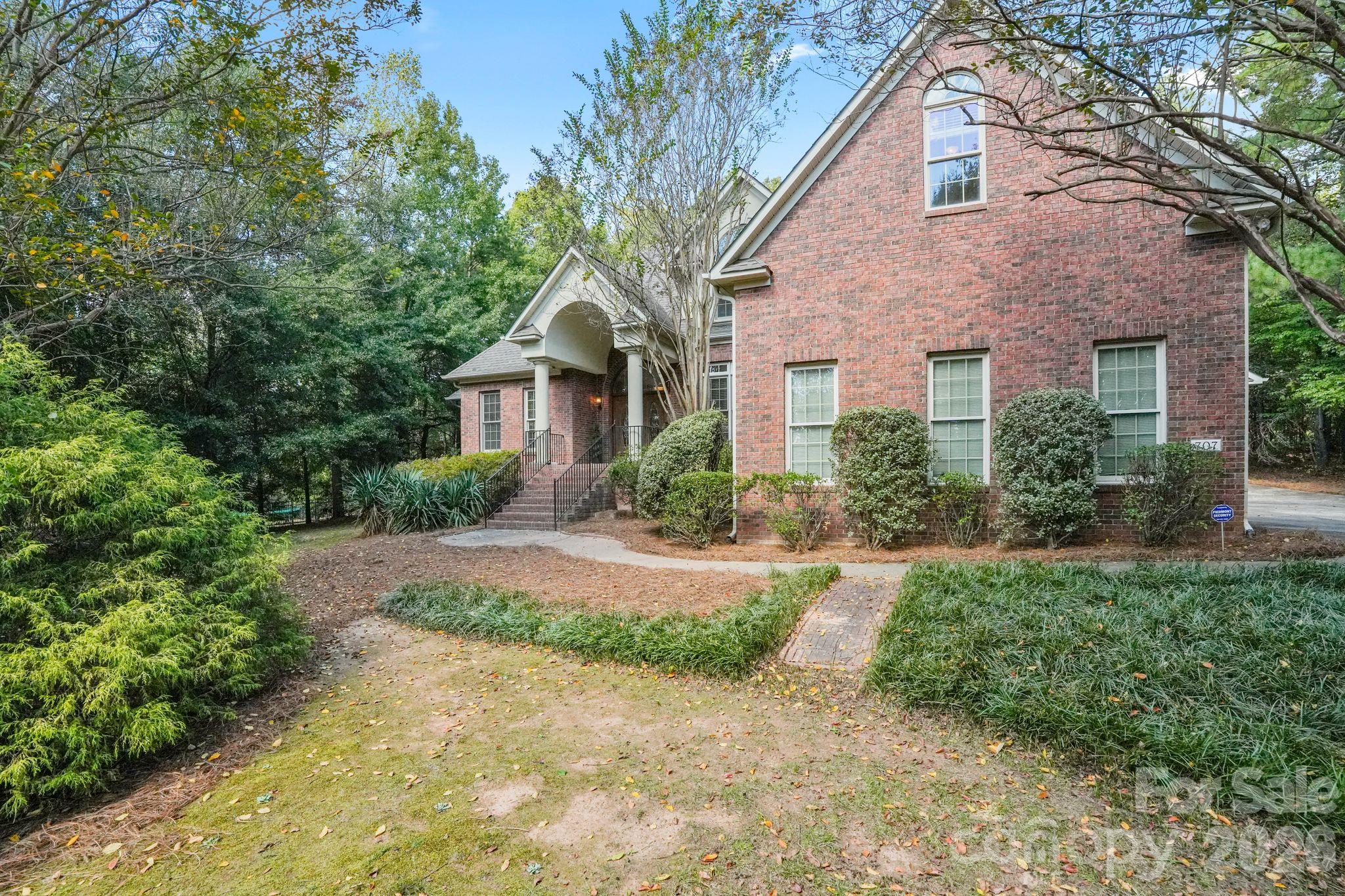 Single Family Residence at 707 Mayfield Court, Fort Mill, photo 59 of 61