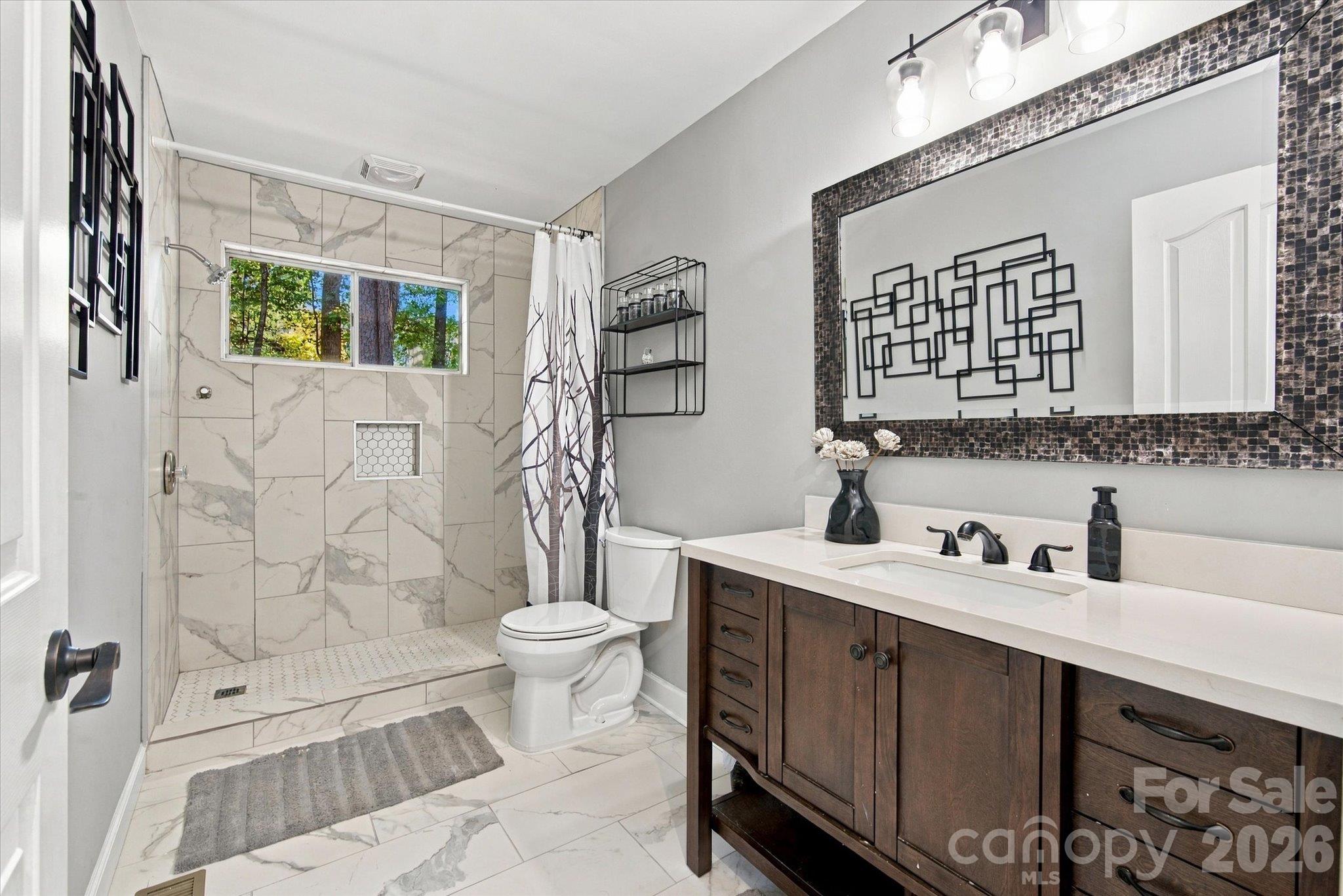 Single Family Residence at 14700 Stonegreen Lane, Huntersville, photo 21 of 44