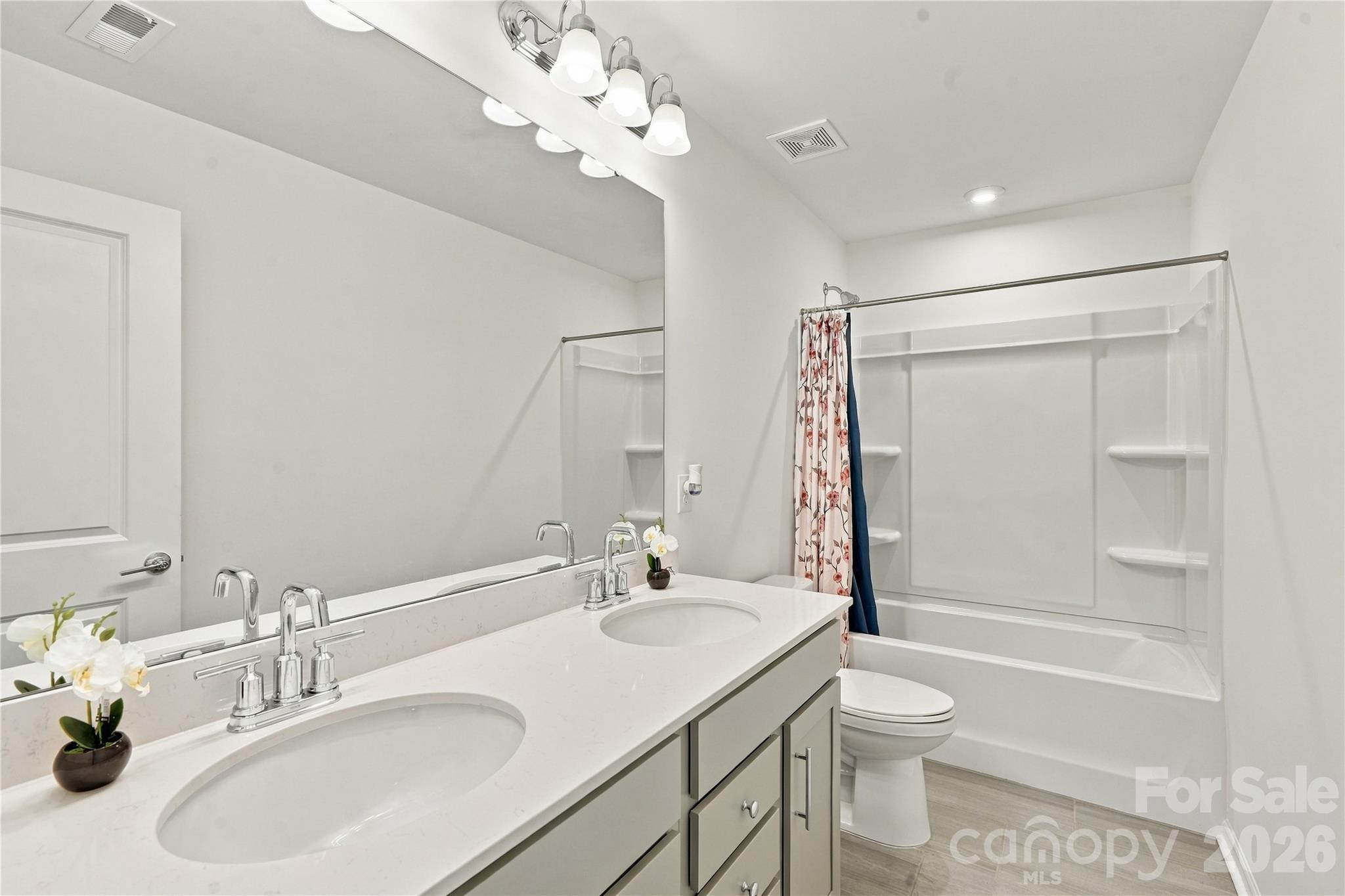 Single Family Residence at 11126 Glasden Road, Charlotte, photo 29 of 45