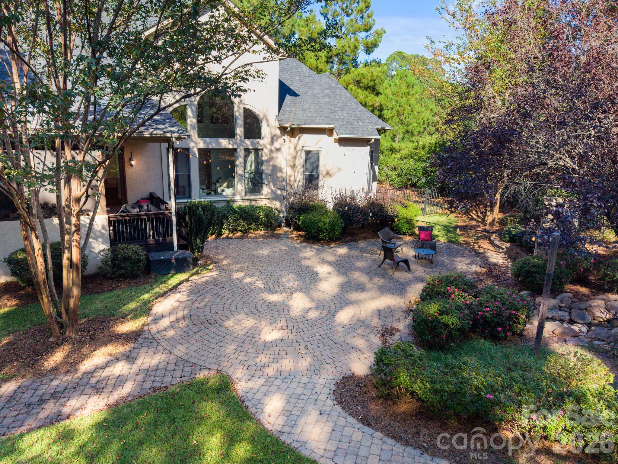 Single Family Residence at 2073 Sugar Pond Court, Fort Mill, photo 37 of 47
