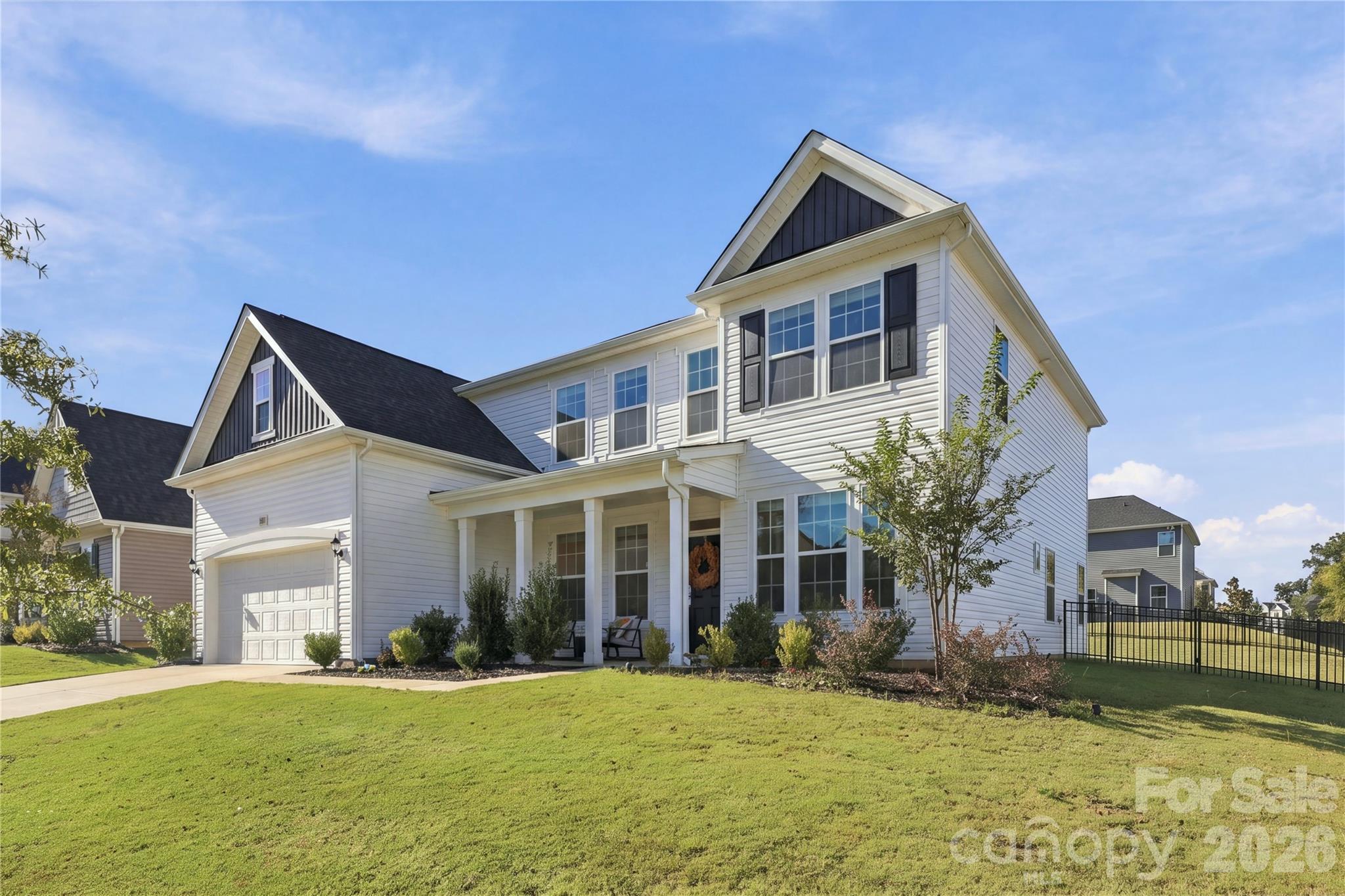 Single Family Residence at 3065 Oxtail Court, Rock Hill, photo 8 of 46
