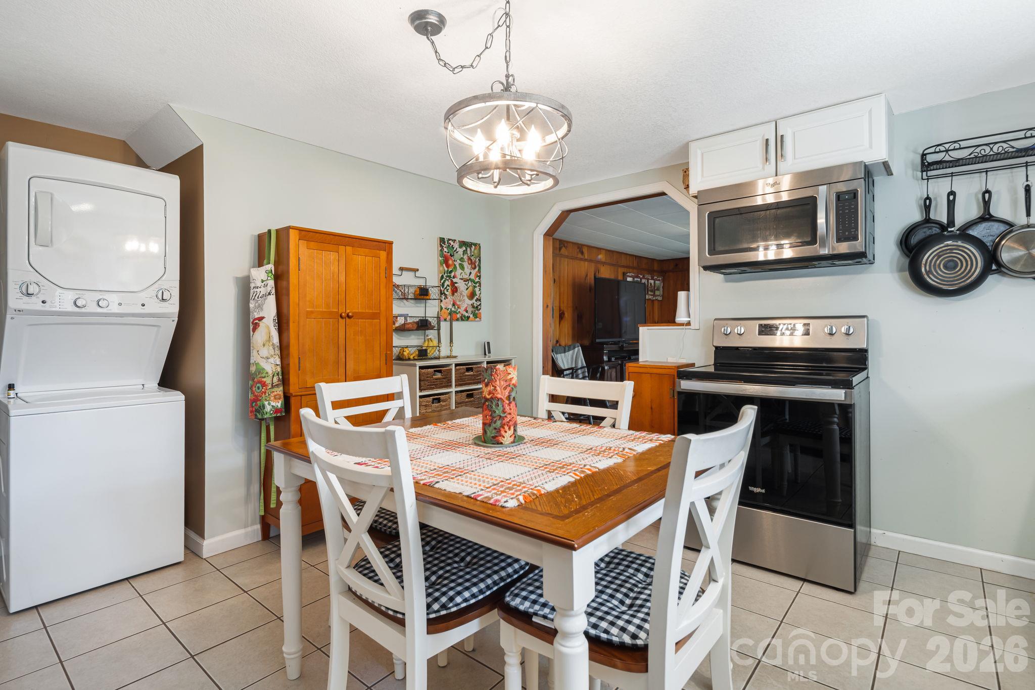 Single Family Residence at 39 Brown Cove Road, Clyde, photo 18 of 44
