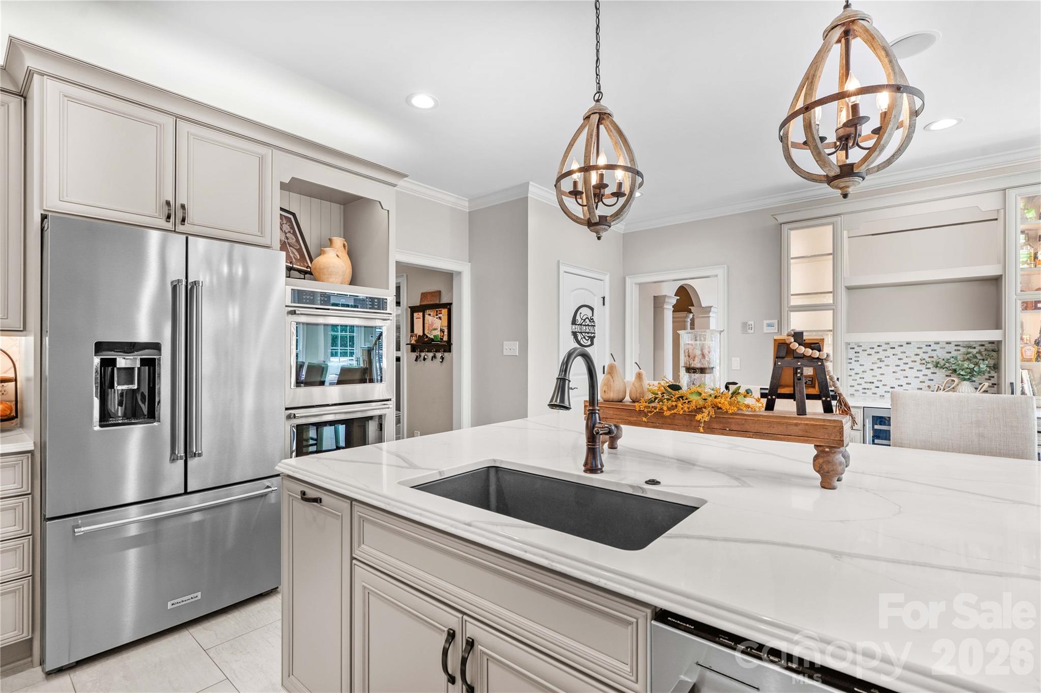 Peninsula includes granite sink and dishwasher with seating for 3-4 - 220 Cedar Lake Drive, Statesville