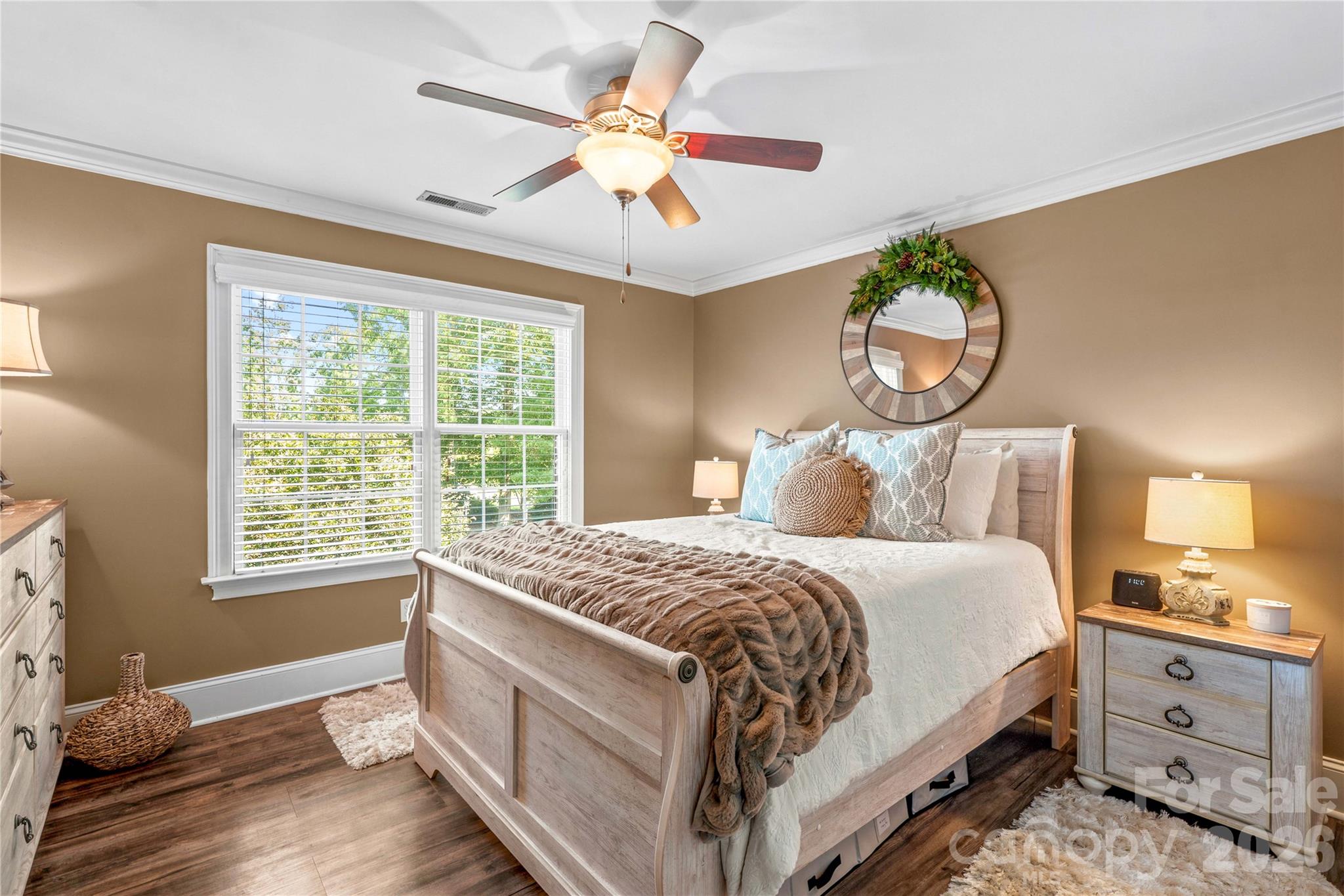 Upstairs bedroom - 220 Cedar Lake Drive, Statesville