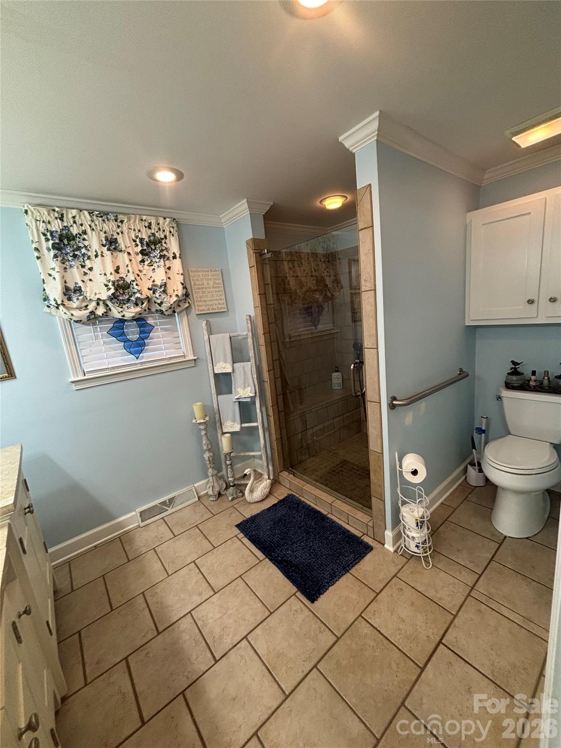 Bathroom - 1030 Dick Elam Road, Kings Mountain