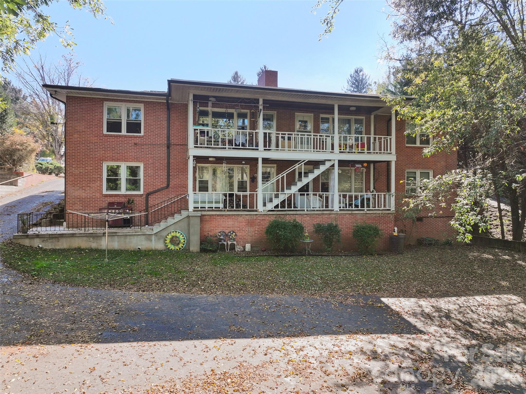 N/A at 152 Tate Street, Waynesville, photo 34 of 38