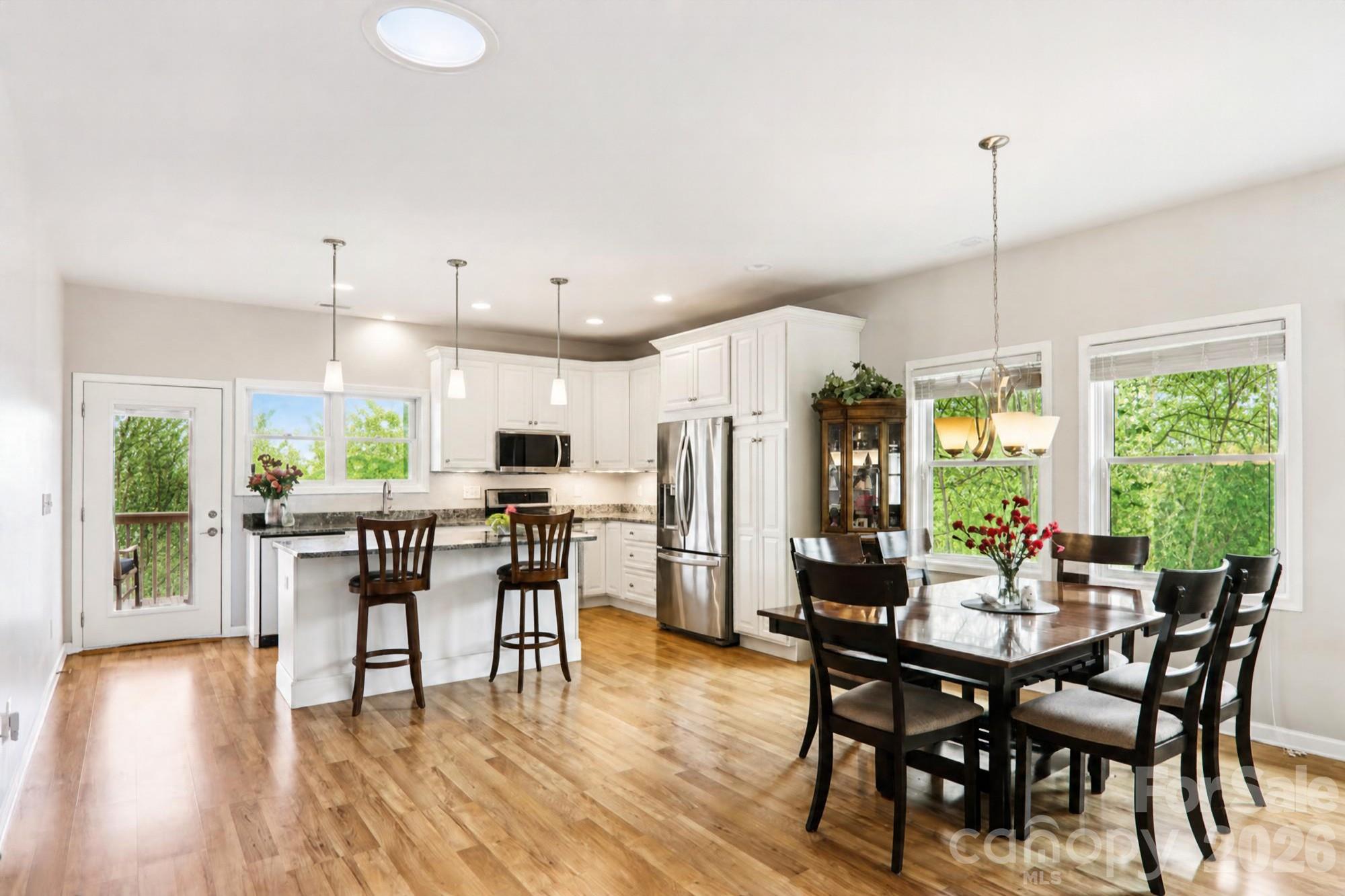 Single Family Residence at 14 Chandra Lane, Clyde, photo 9 of 47