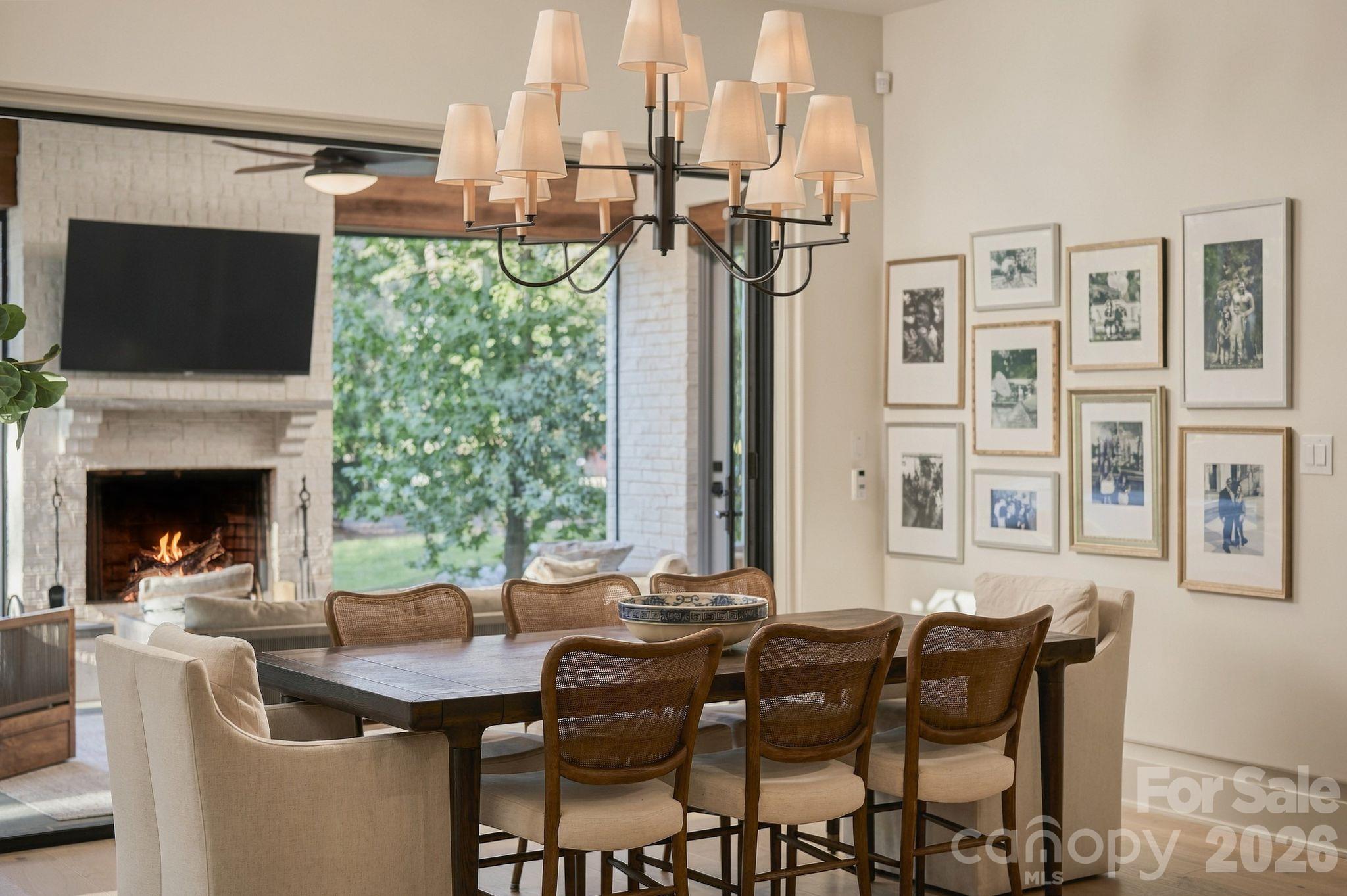 Single Family Residence at 900 Jefferson Drive, Charlotte, photo 12 of 48