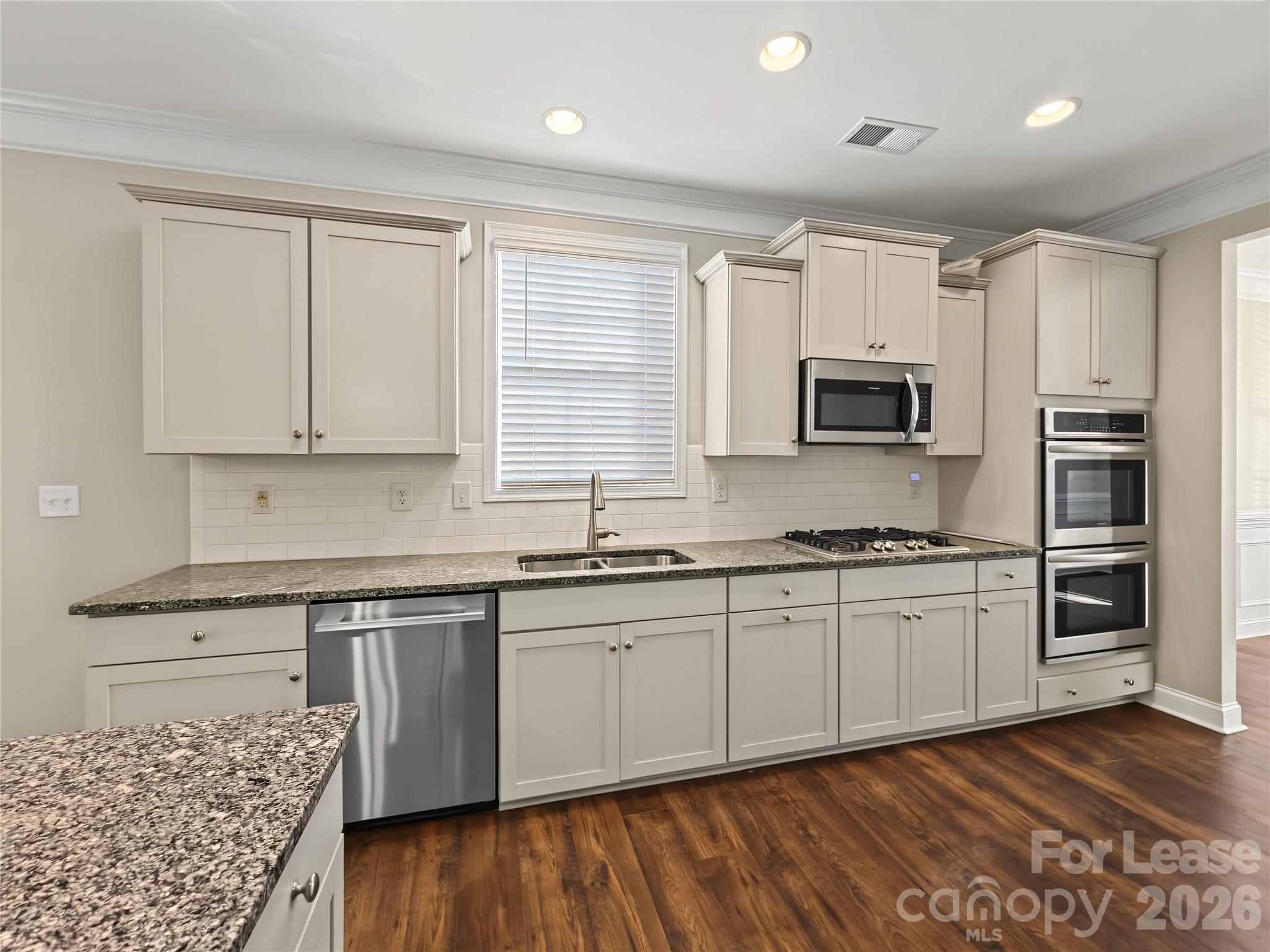 Single Family Residence at 4040 Shadowbrook Road, Waxhaw, photo 8 of 42