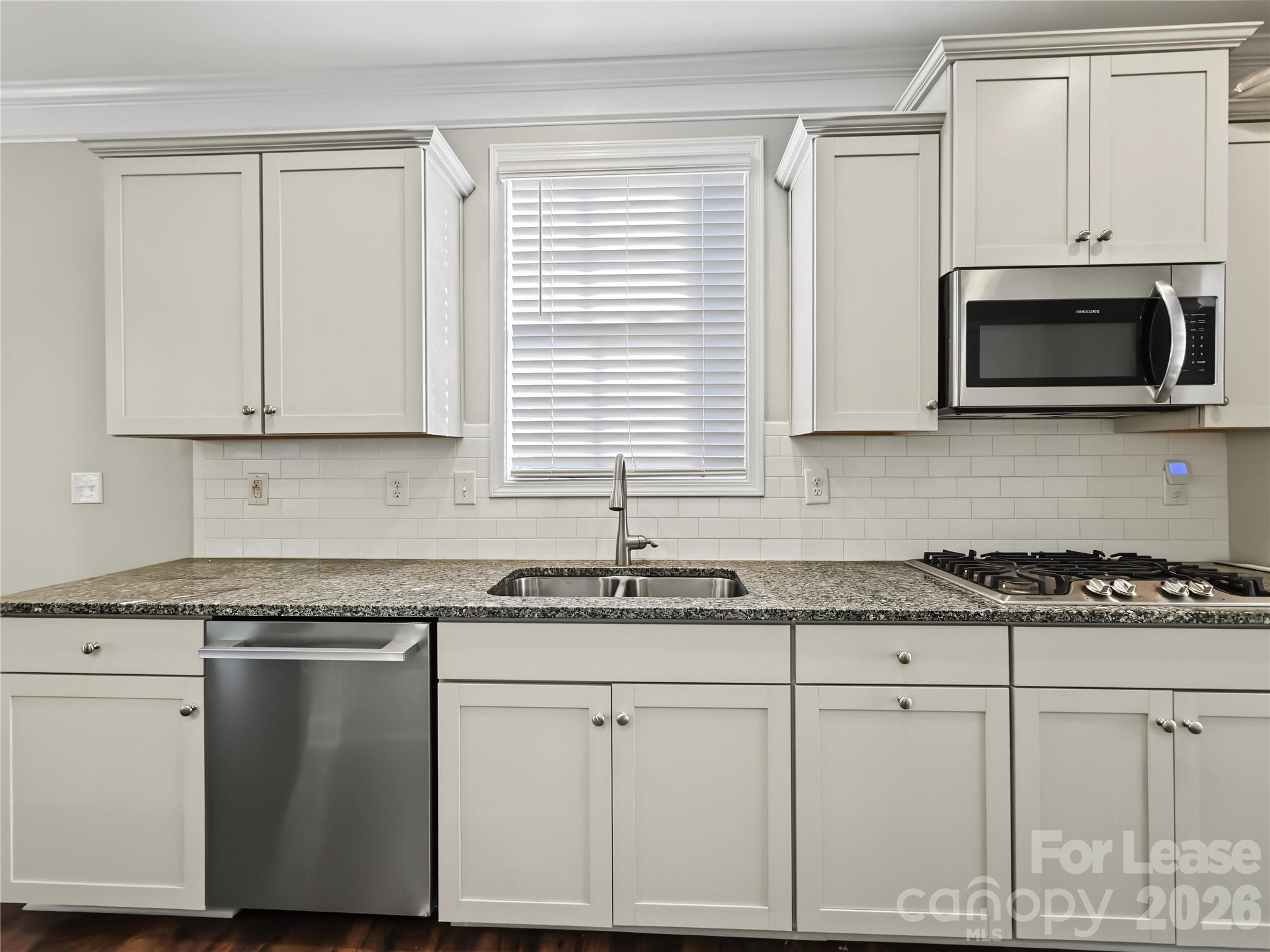 Single Family Residence at 4040 Shadowbrook Road, Waxhaw, photo 10 of 42
