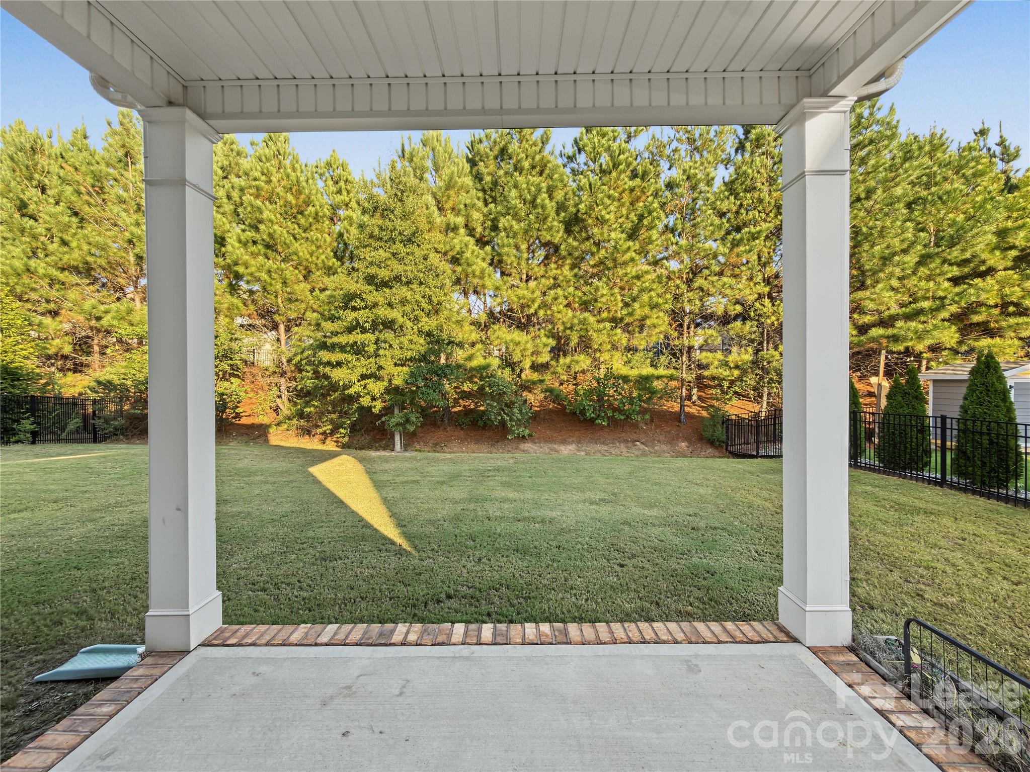 Single Family Residence at 4040 Shadowbrook Road, Waxhaw, photo 38 of 42