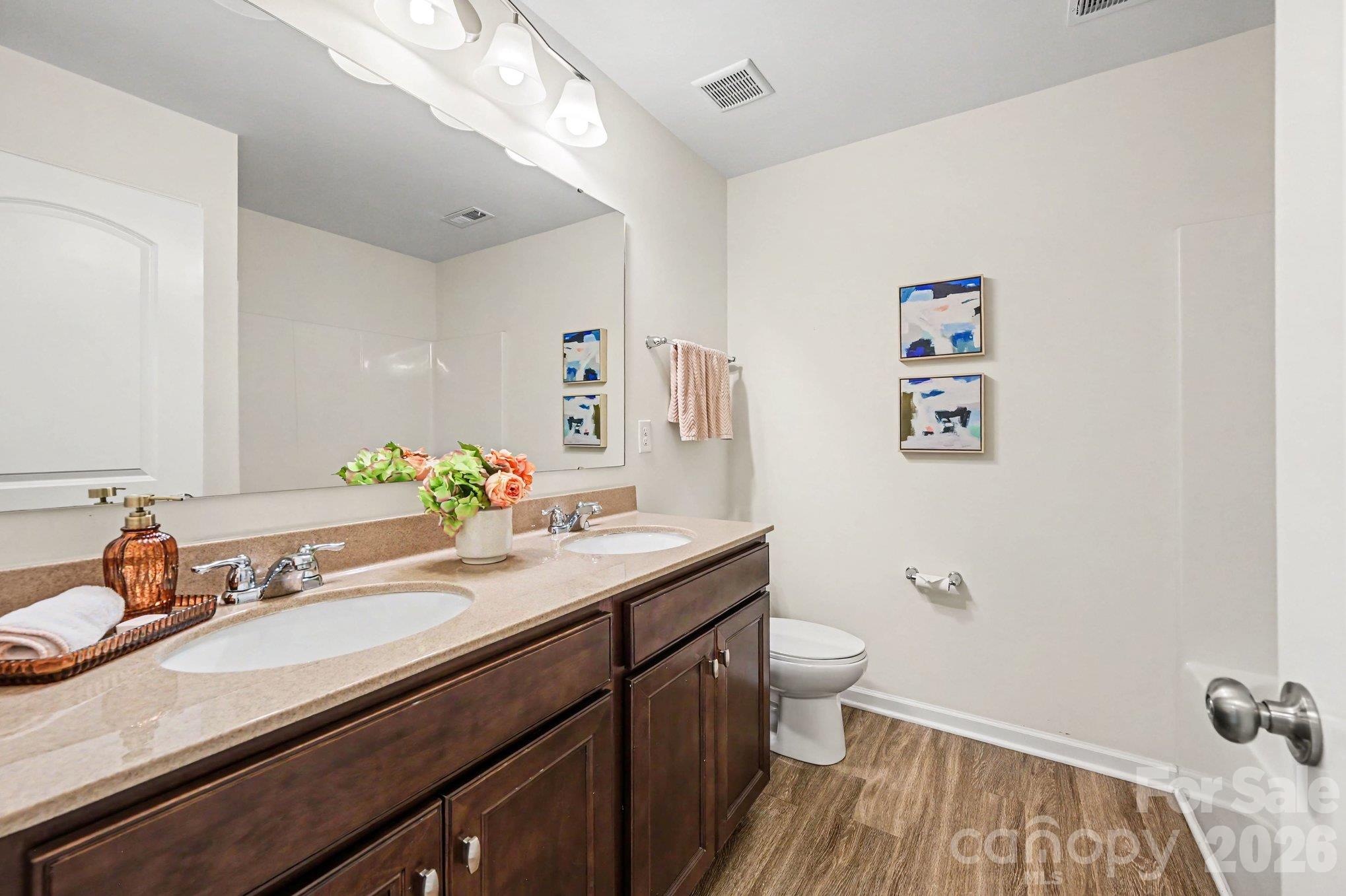 Single Family Residence at 8116 Goodall Court, Mint Hill, photo 20 of 29
