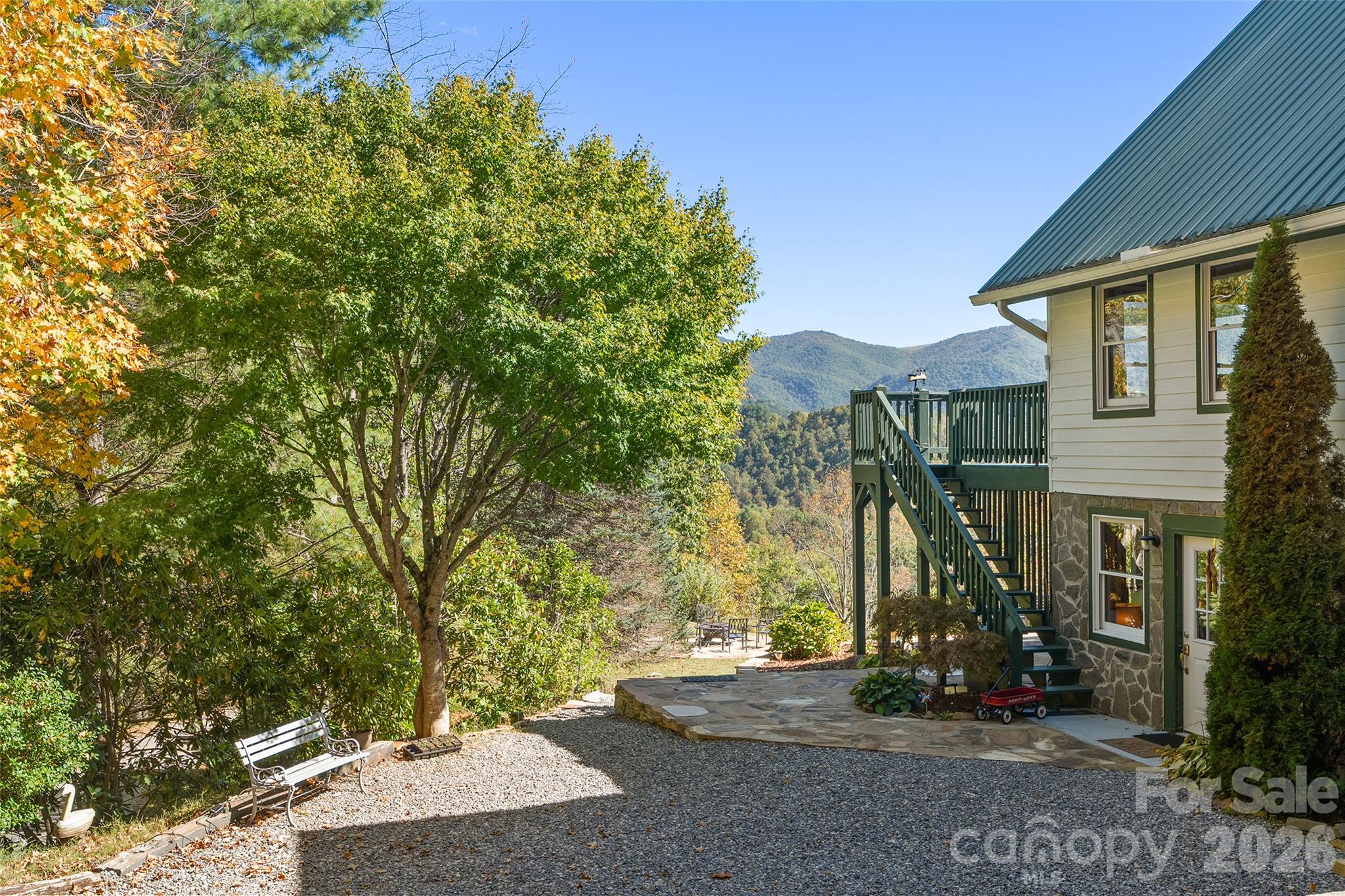 Single Family Residence at 471 McNary Drive, Clyde, photo 2 of 39