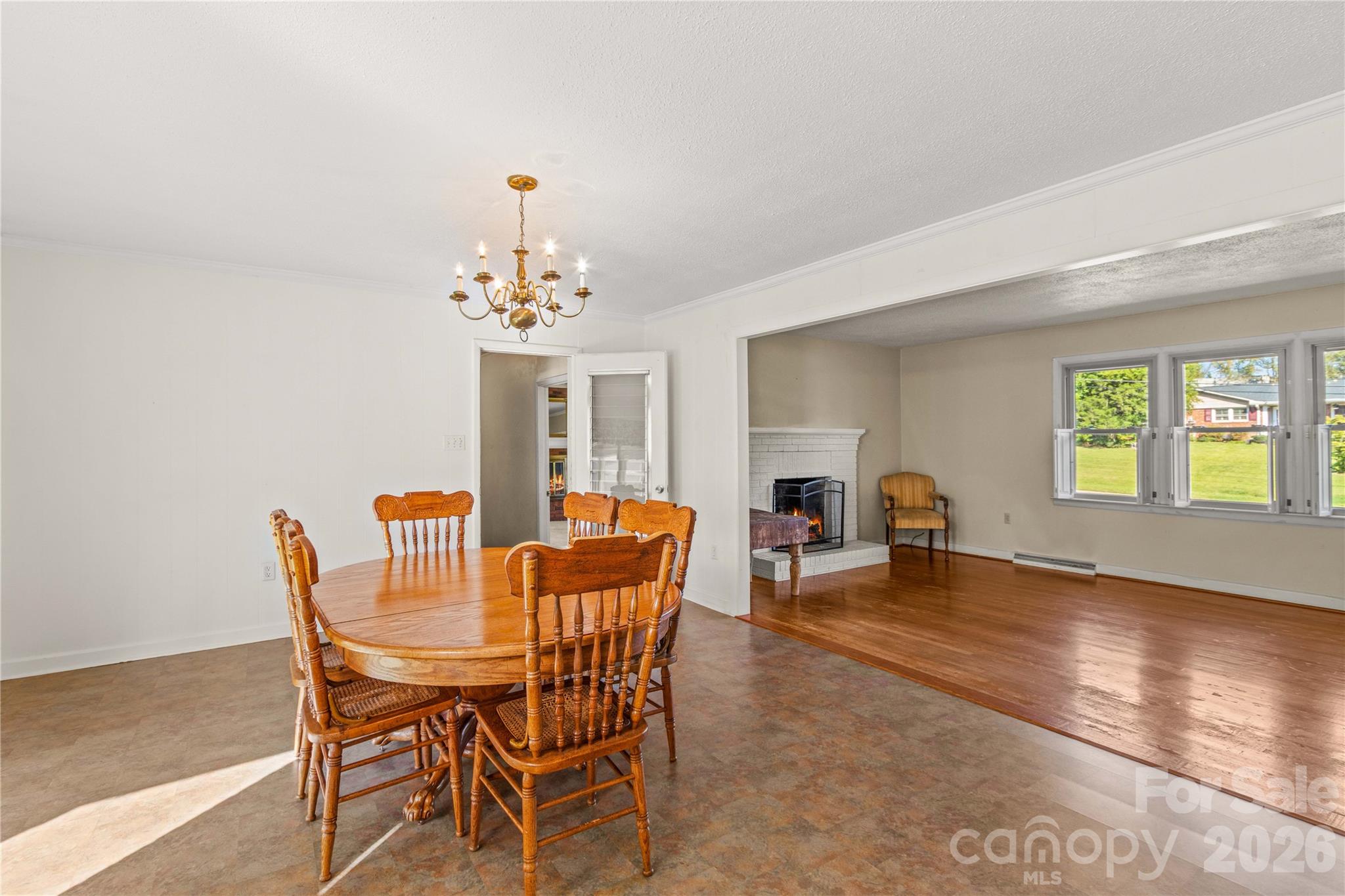 Single Family Residence at 522 Carolina Avenue N, Statesville, photo 10 of 48