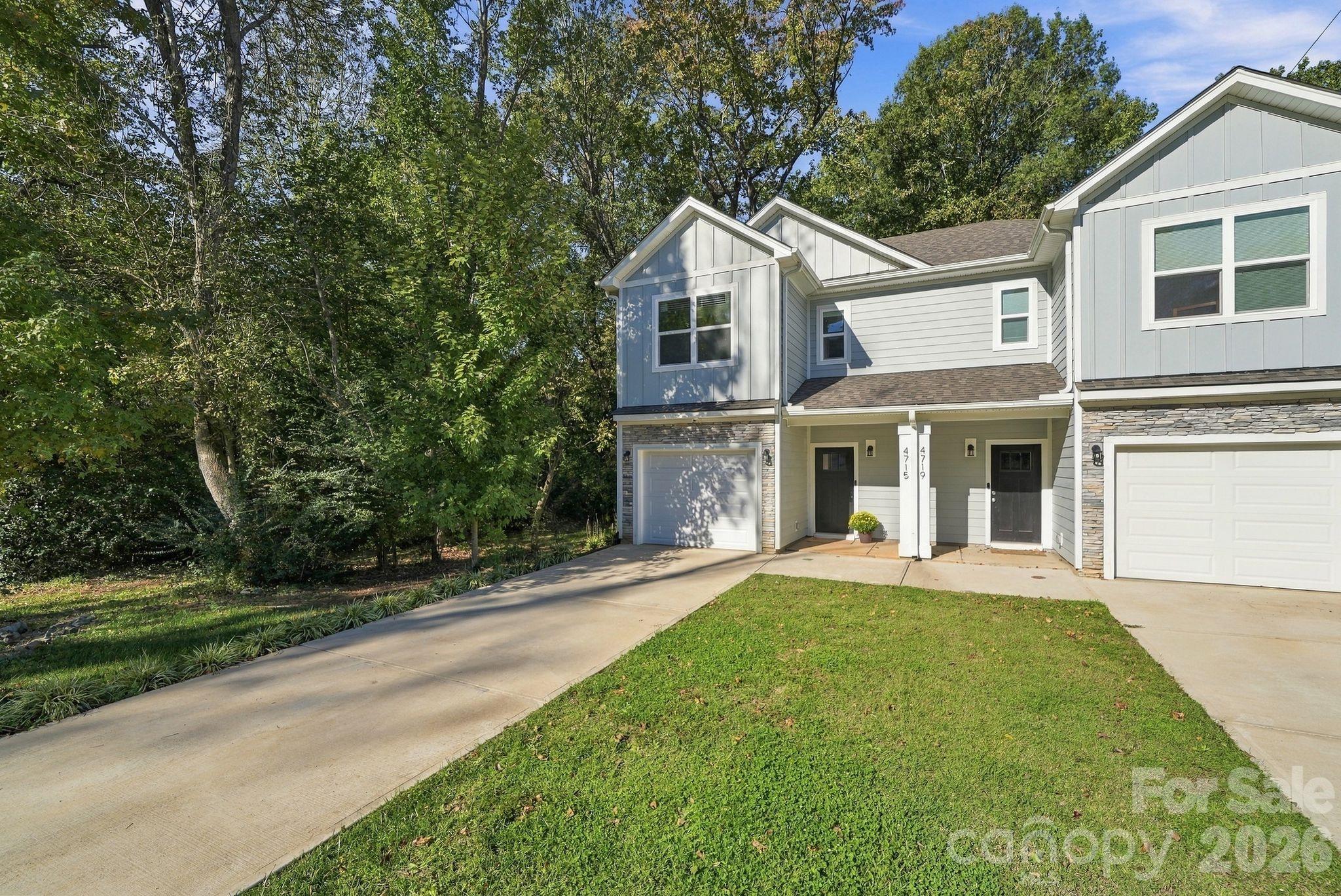 Beautiful newer duet! - 4715 Crestmont Drive, Charlotte