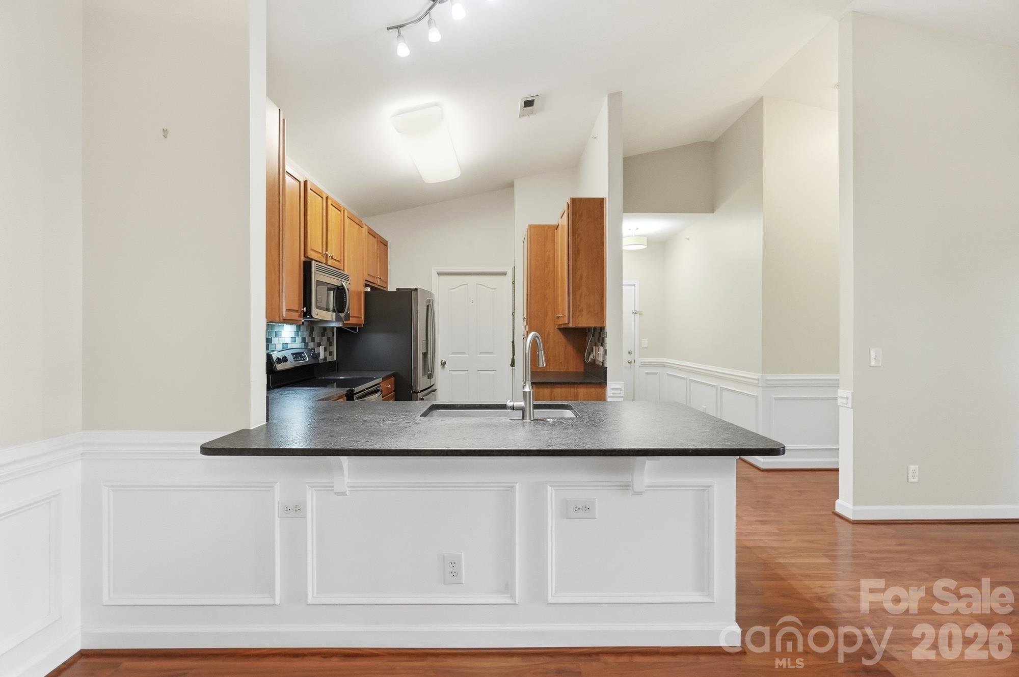 Condominium at 16752 Amberside Road, Cornelius, photo 7 of 40