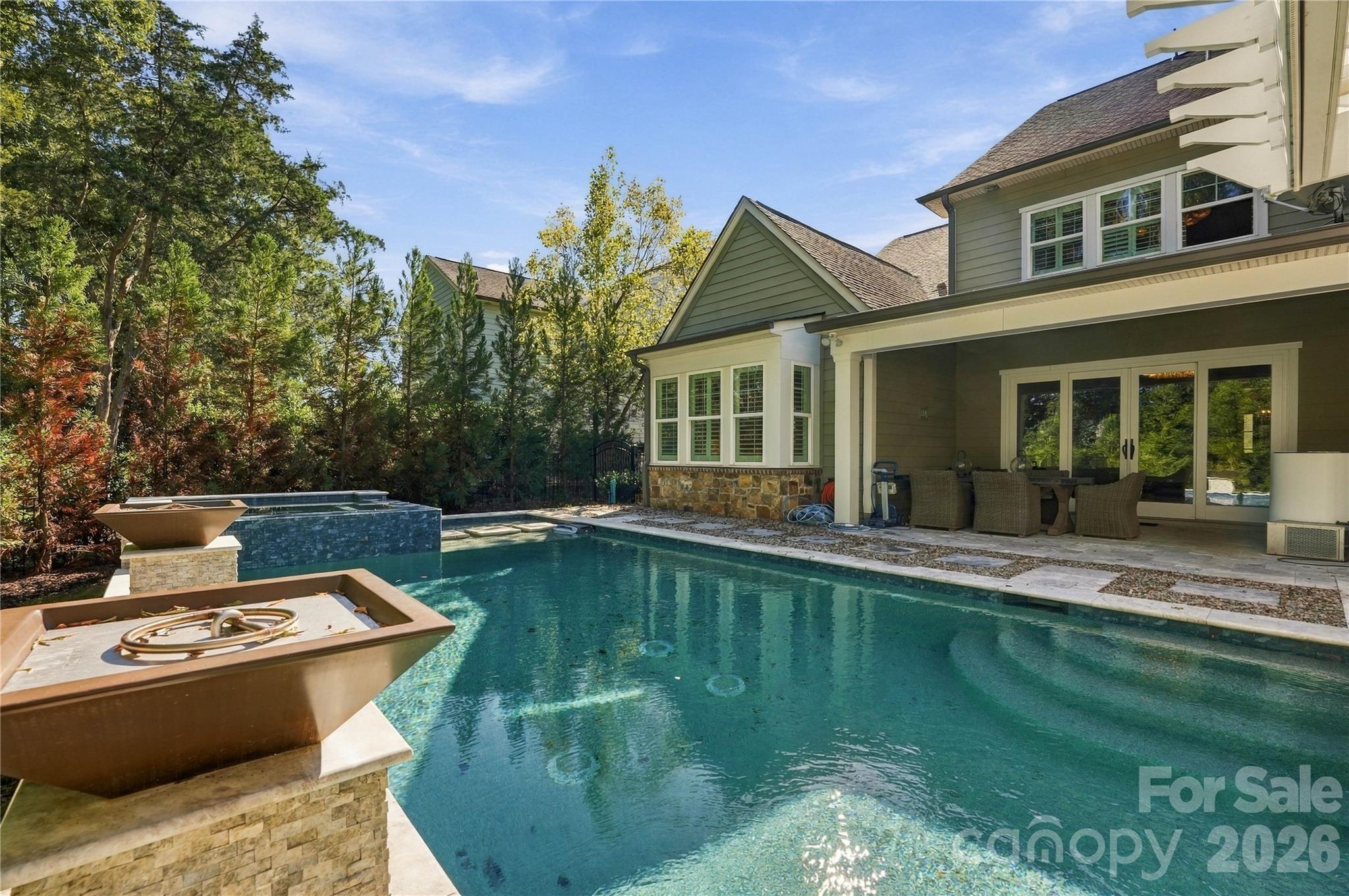 Single Family Residence at 8916 Blakeney Drive, Charlotte, photo 12 of 49