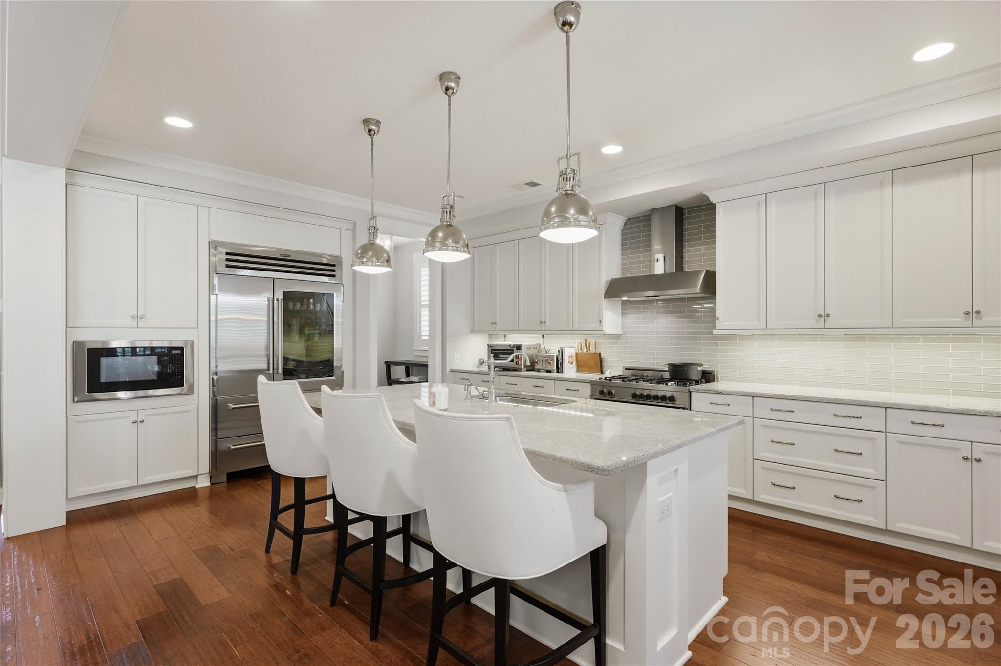 Single Family Residence at 8916 Blakeney Drive, Charlotte, photo 23 of 49