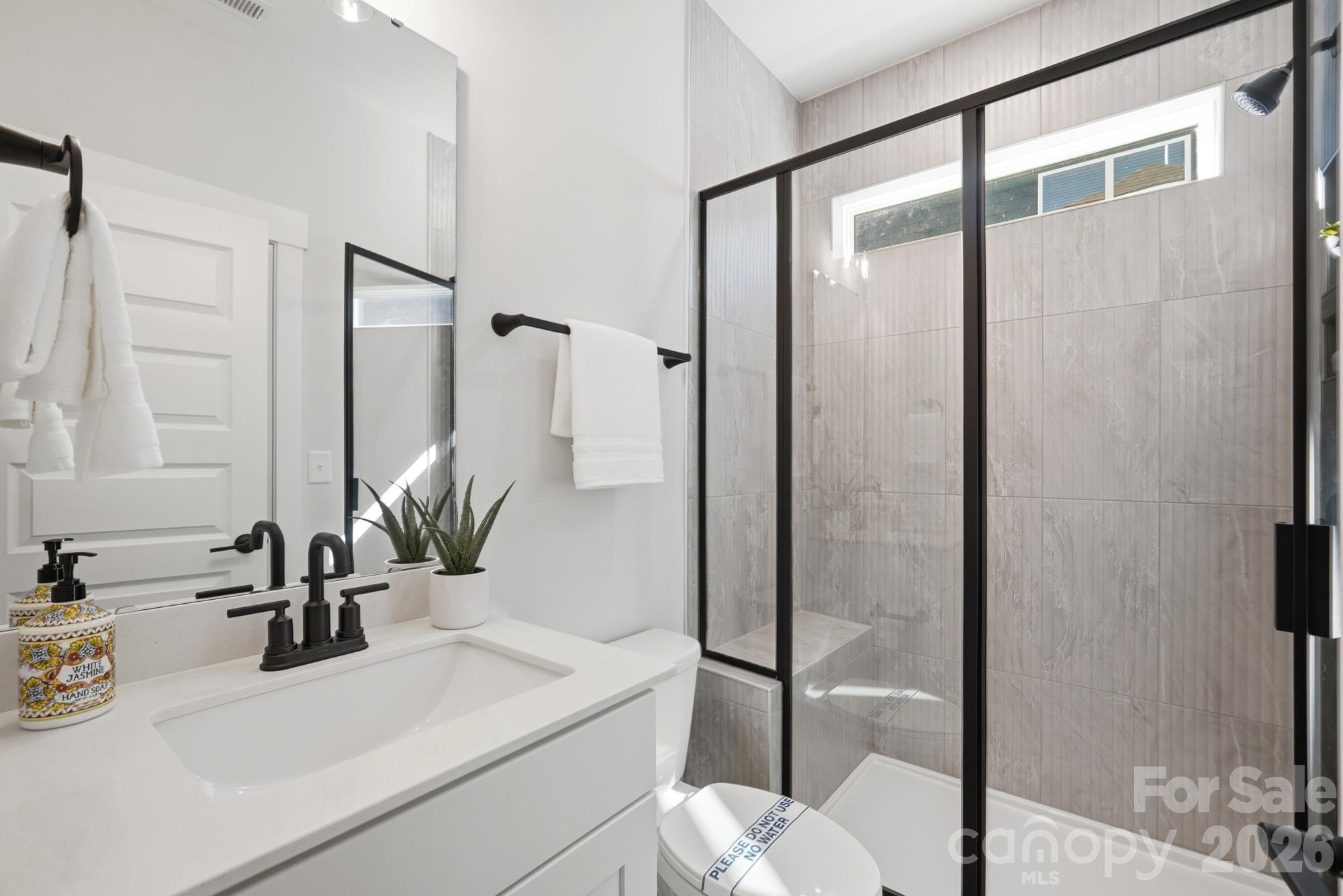 Guest Bathroom - 1433 Crooked Stick Drive, Rock Hill