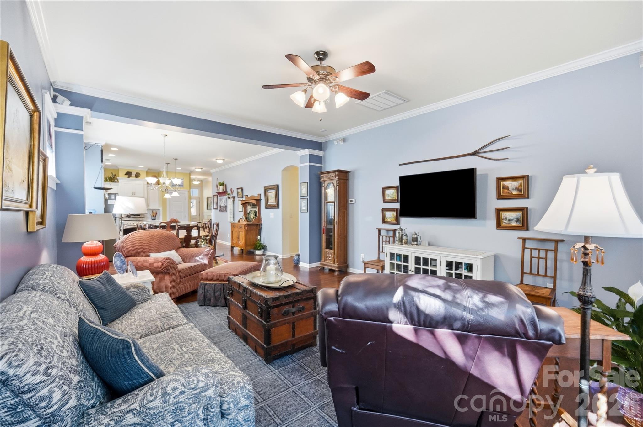 Single Family Residence at 2013 Lexington Street, Belmont, photo 17 of 39