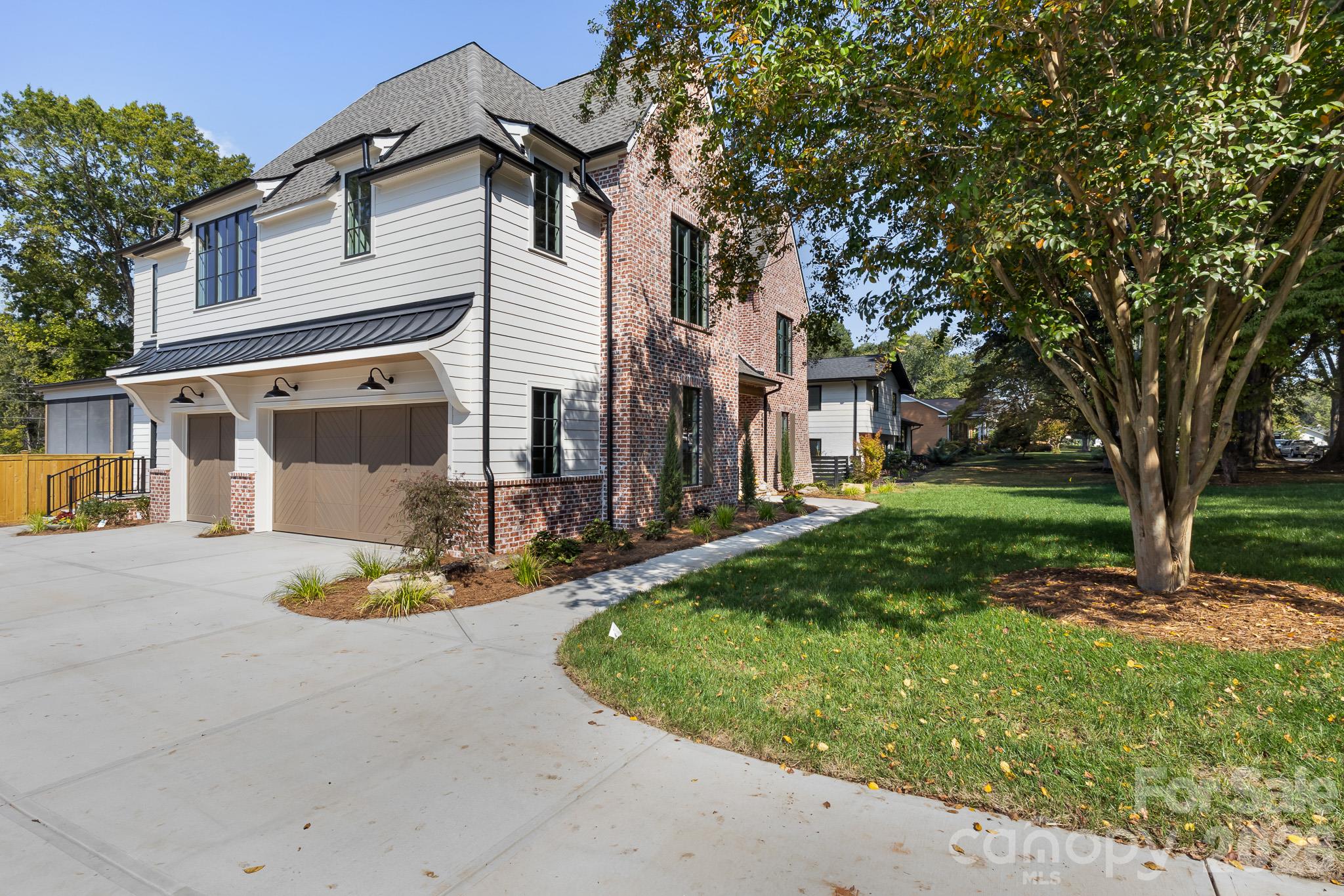 Single Family Residence at 542 Lansdowne Road, Charlotte, photo 47 of 48