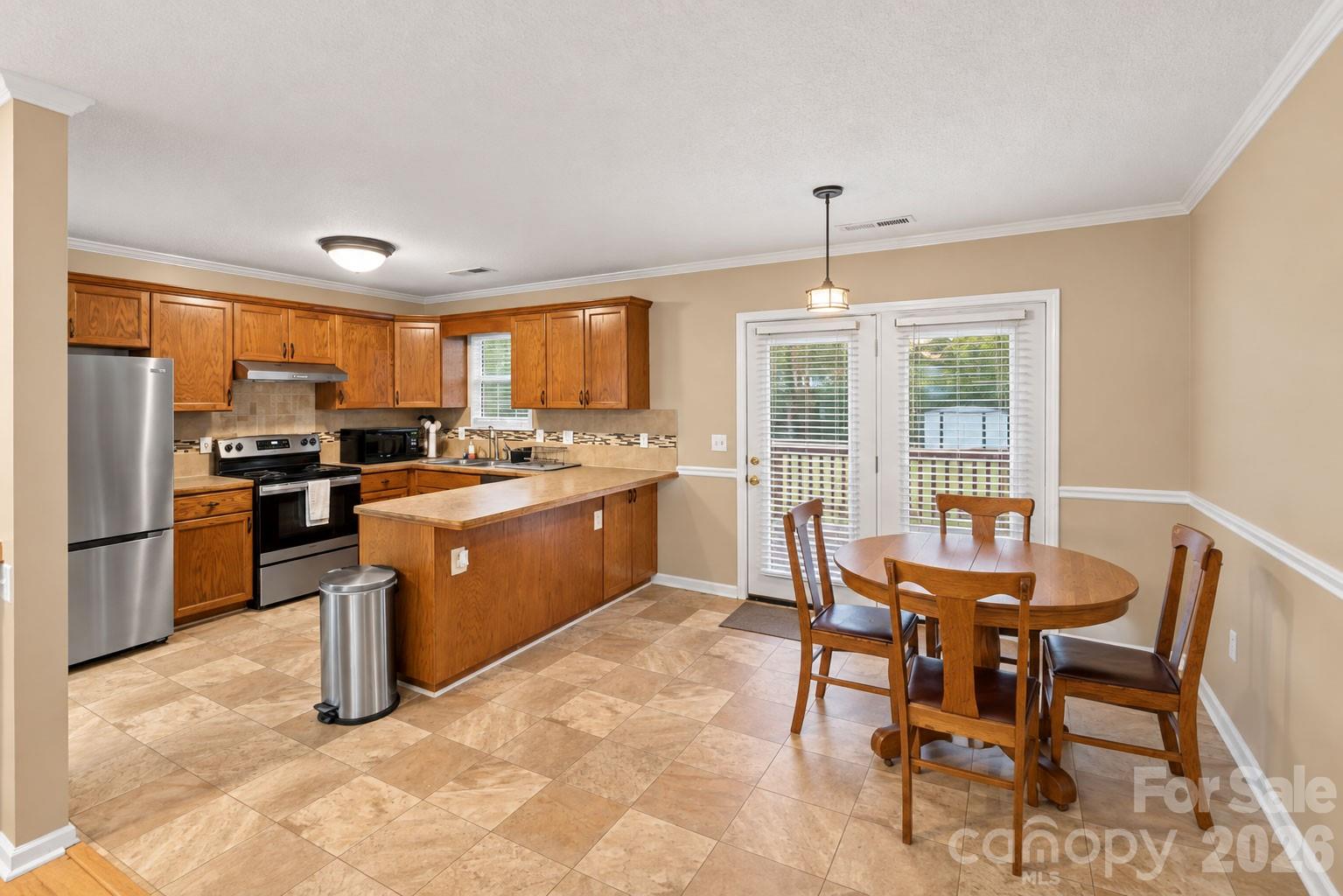 Single Family Residence at 2204 Wheaton Way, Monroe, photo 7 of 29