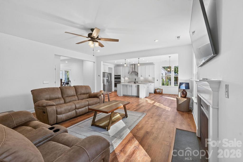 Single Family Residence at 2036 Sweet Magnolia Lane, Clover, photo 26 of 50
