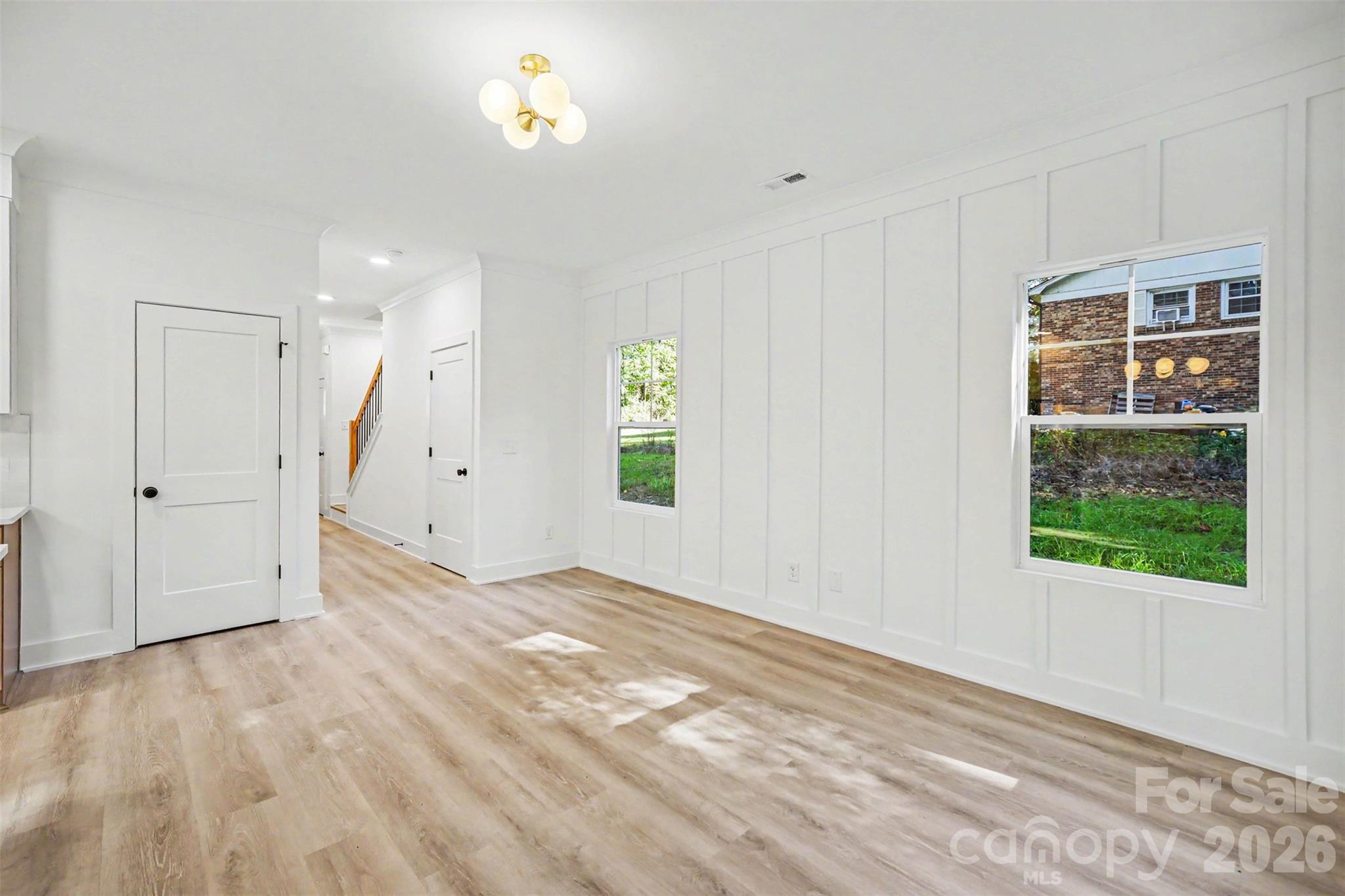 Single Family Residence at 514 Brookgreen Drive, Dallas, photo 9 of 29