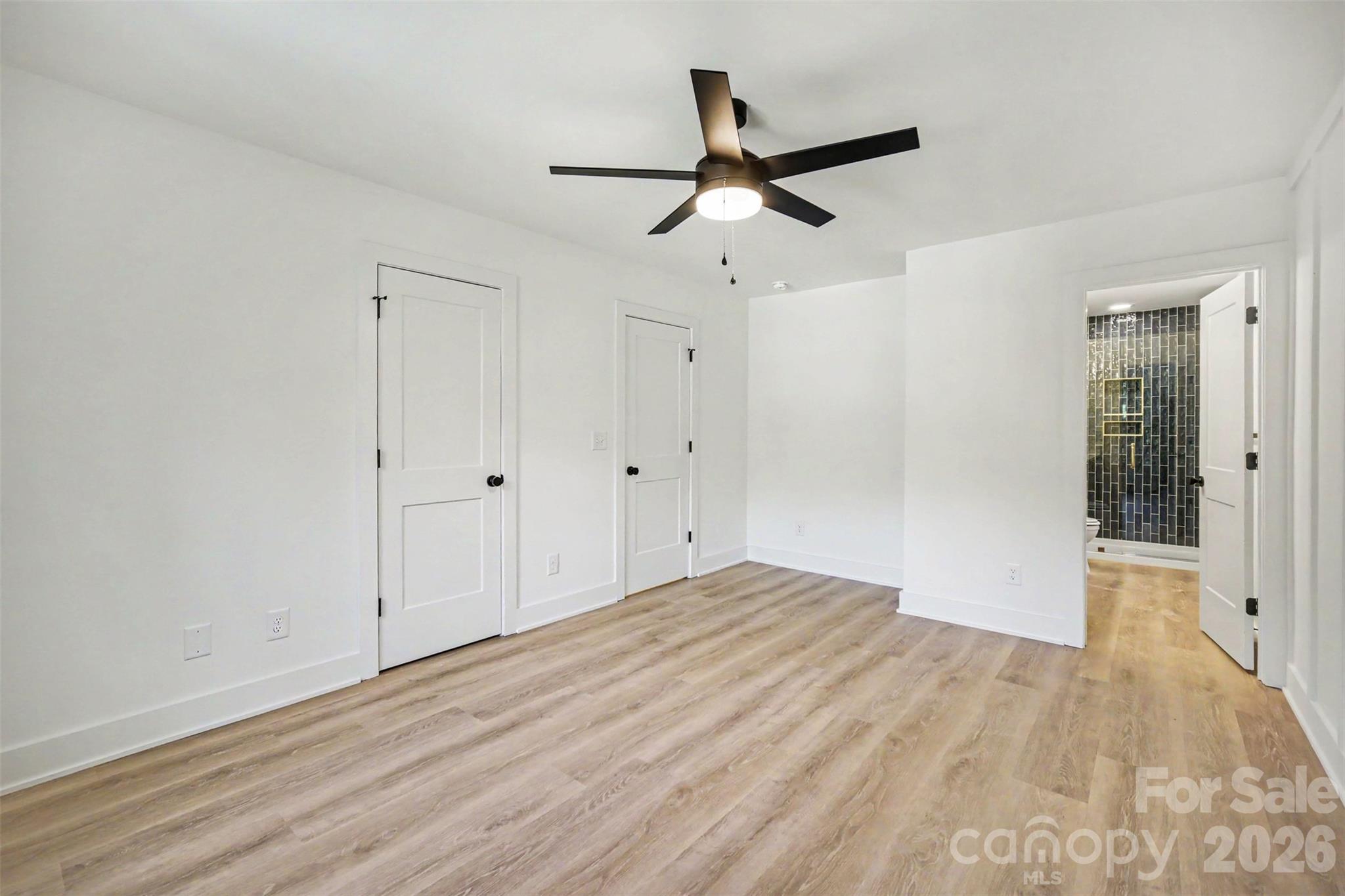 Single Family Residence at 514 Brookgreen Drive, Dallas, photo 14 of 29