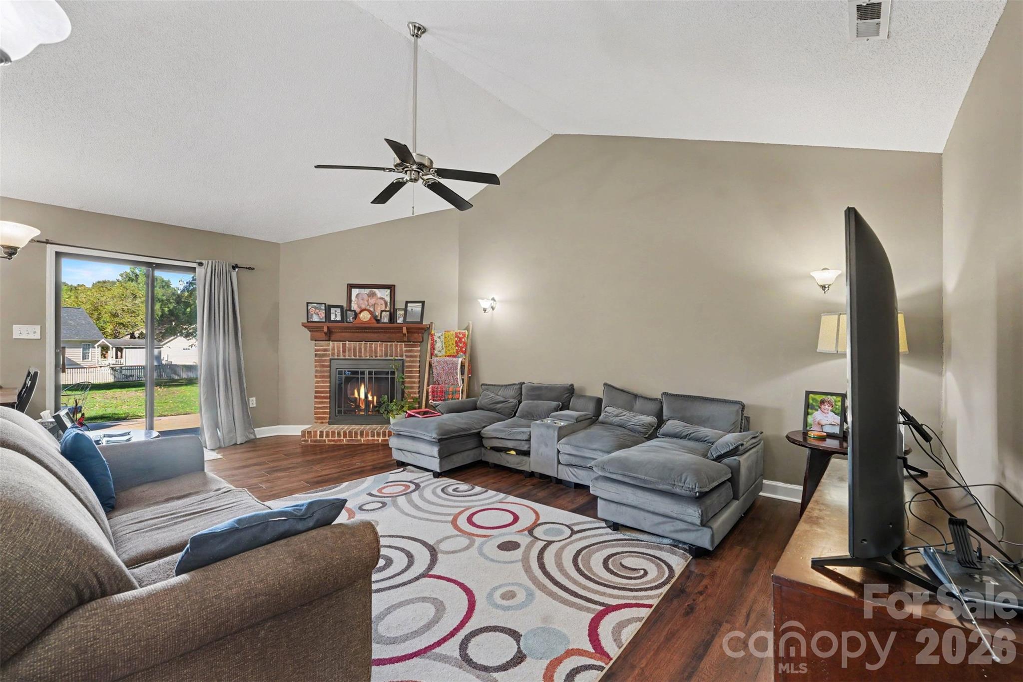 Fireplace virtually enganced, never used, sold as is - 1507 Crestdale Road, Rock Hill