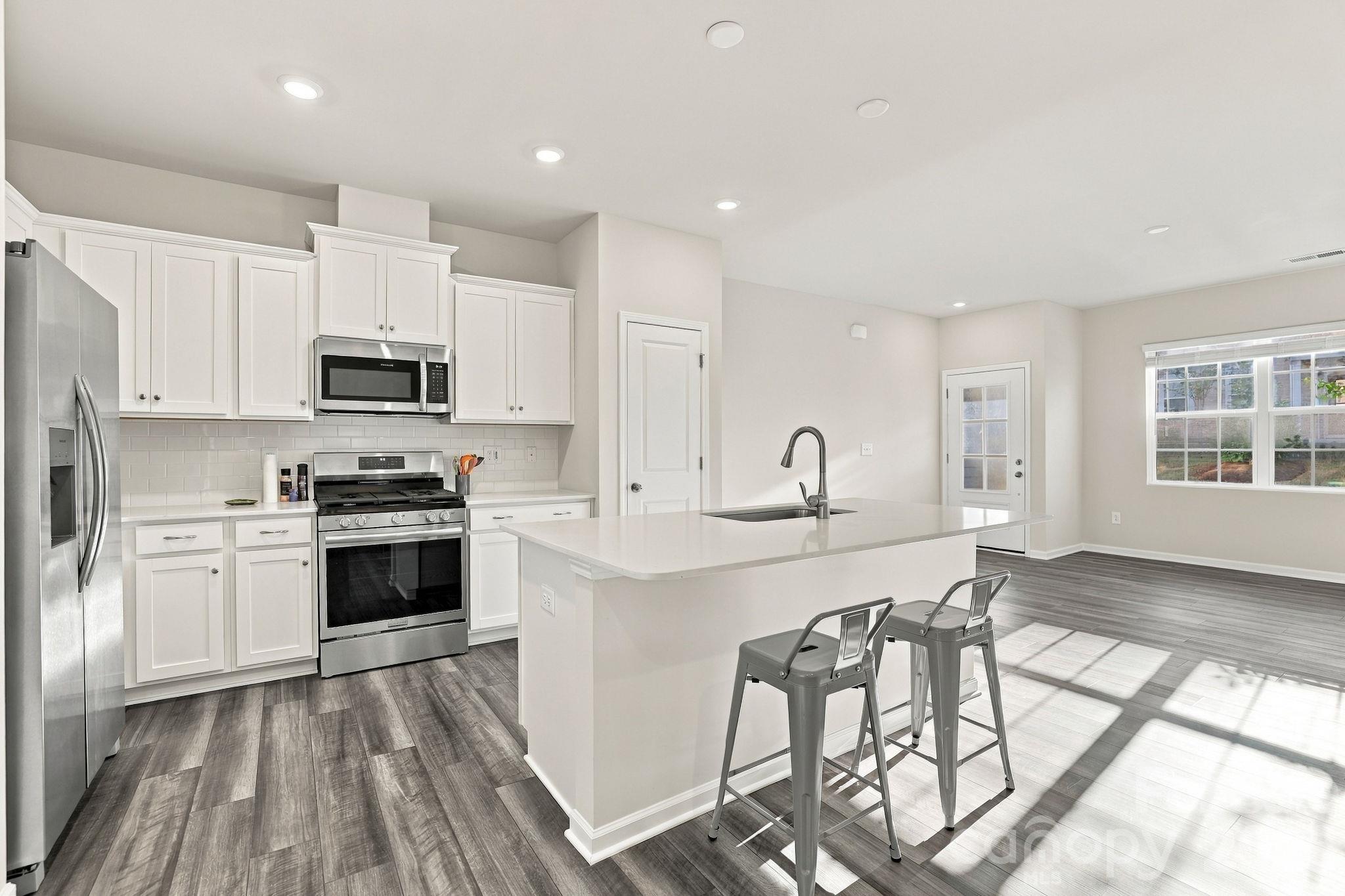 Townhouse at 9859 Old Garden Circle, Gastonia, photo 13 of 48