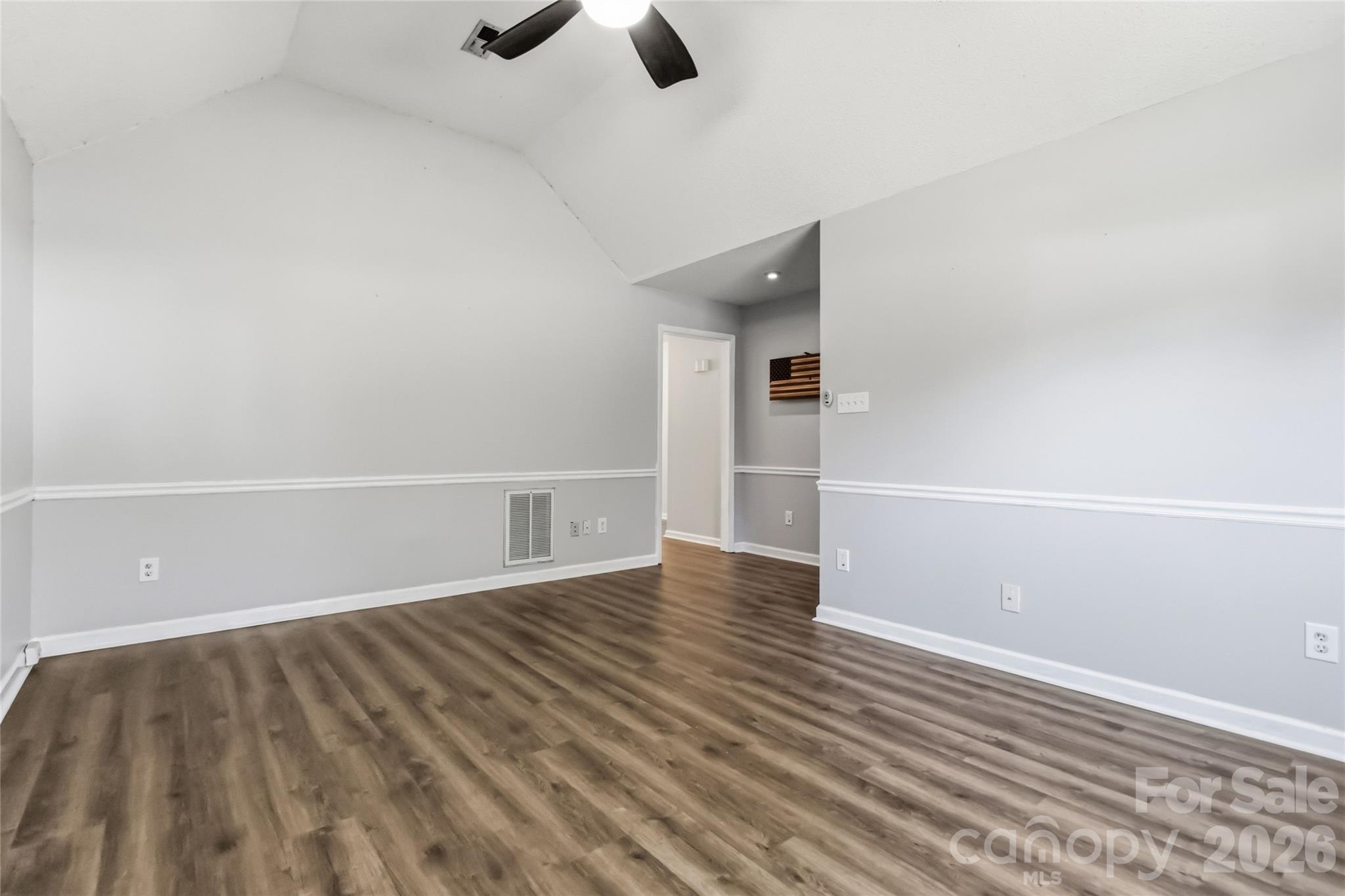Single Family Residence at 128 Weeping Willow Way, Gastonia, photo 10 of 33