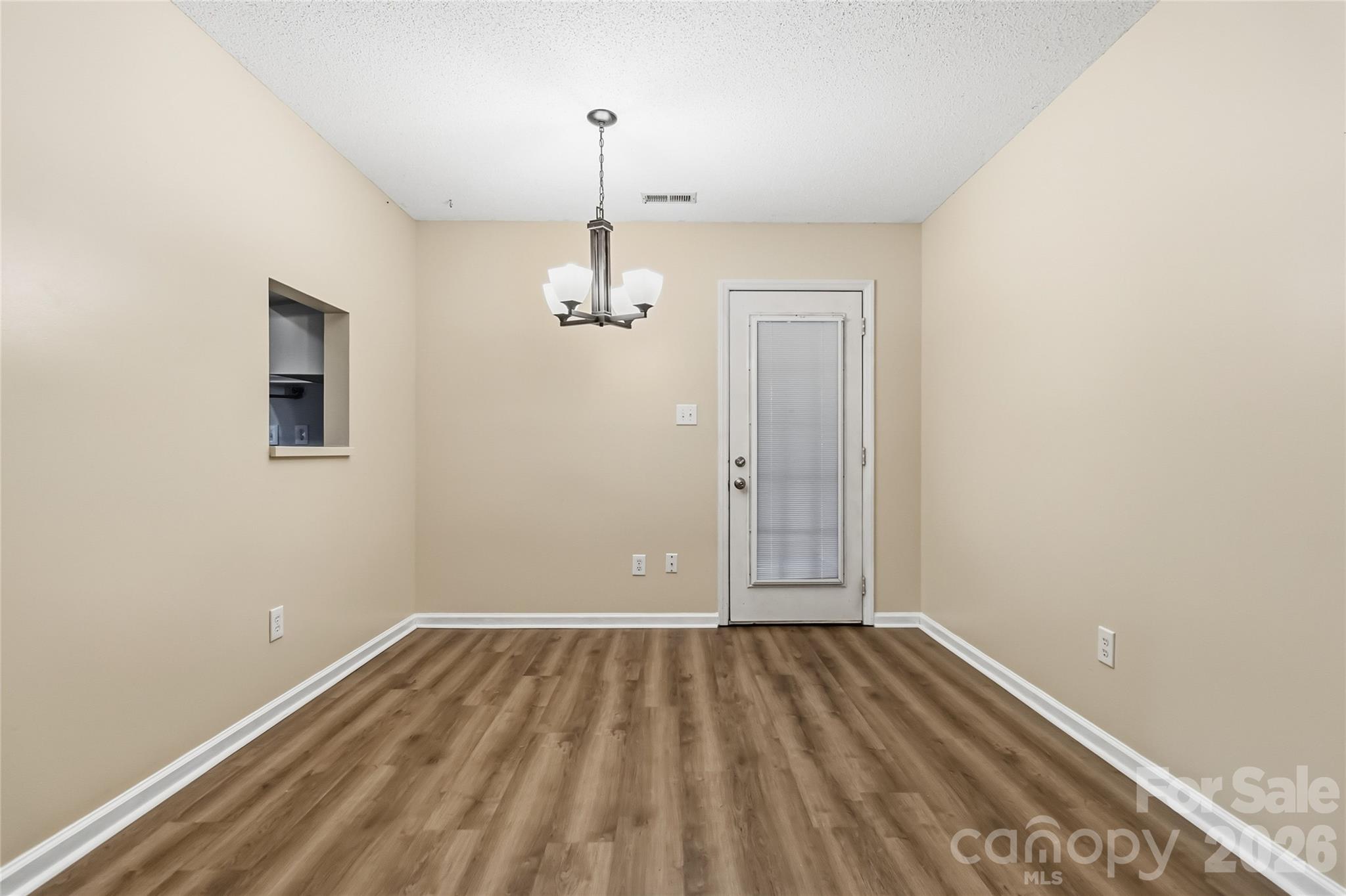 Single Family Residence at 128 Weeping Willow Way, Gastonia, photo 11 of 33