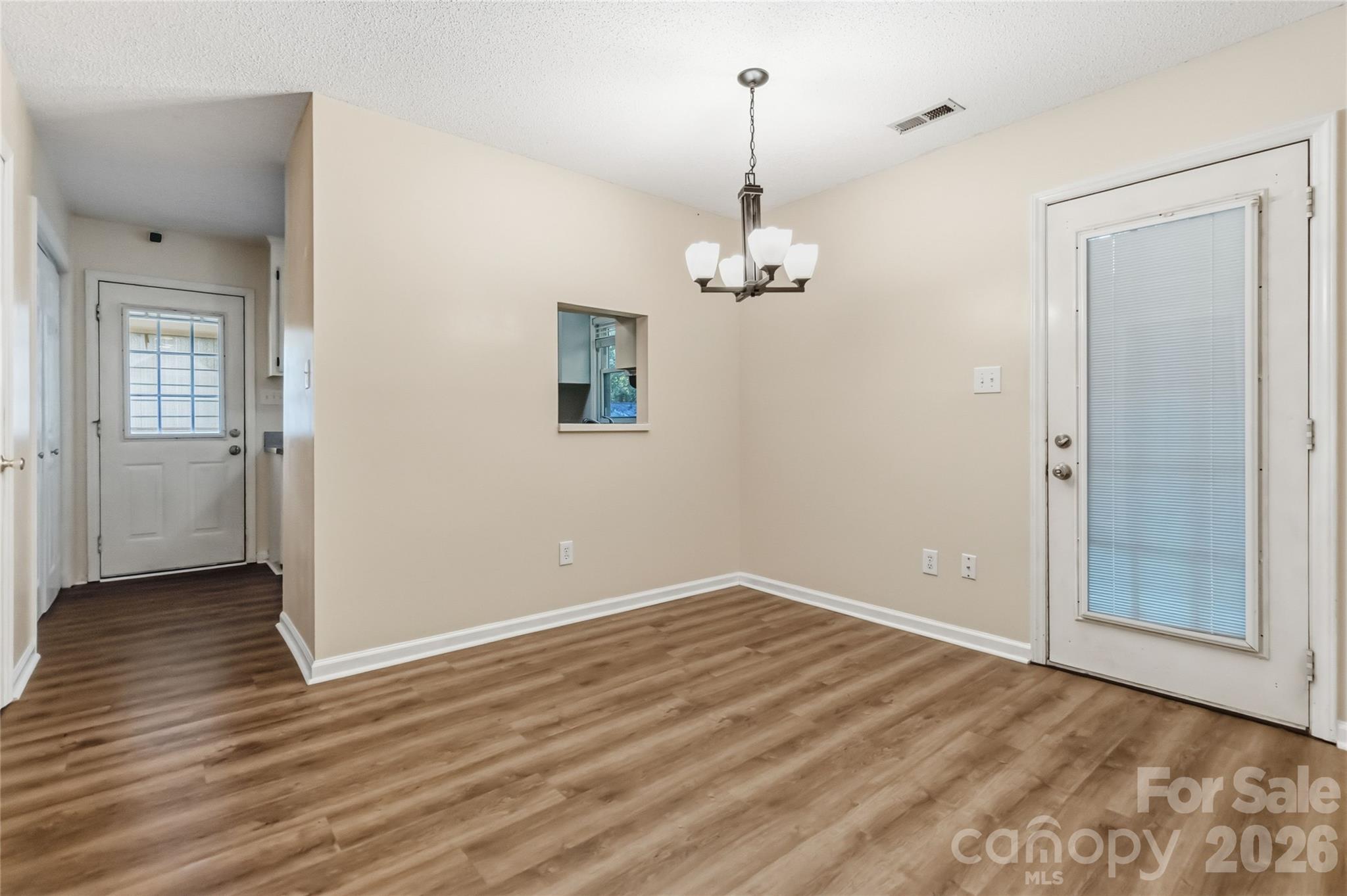 Single Family Residence at 128 Weeping Willow Way, Gastonia, photo 12 of 33