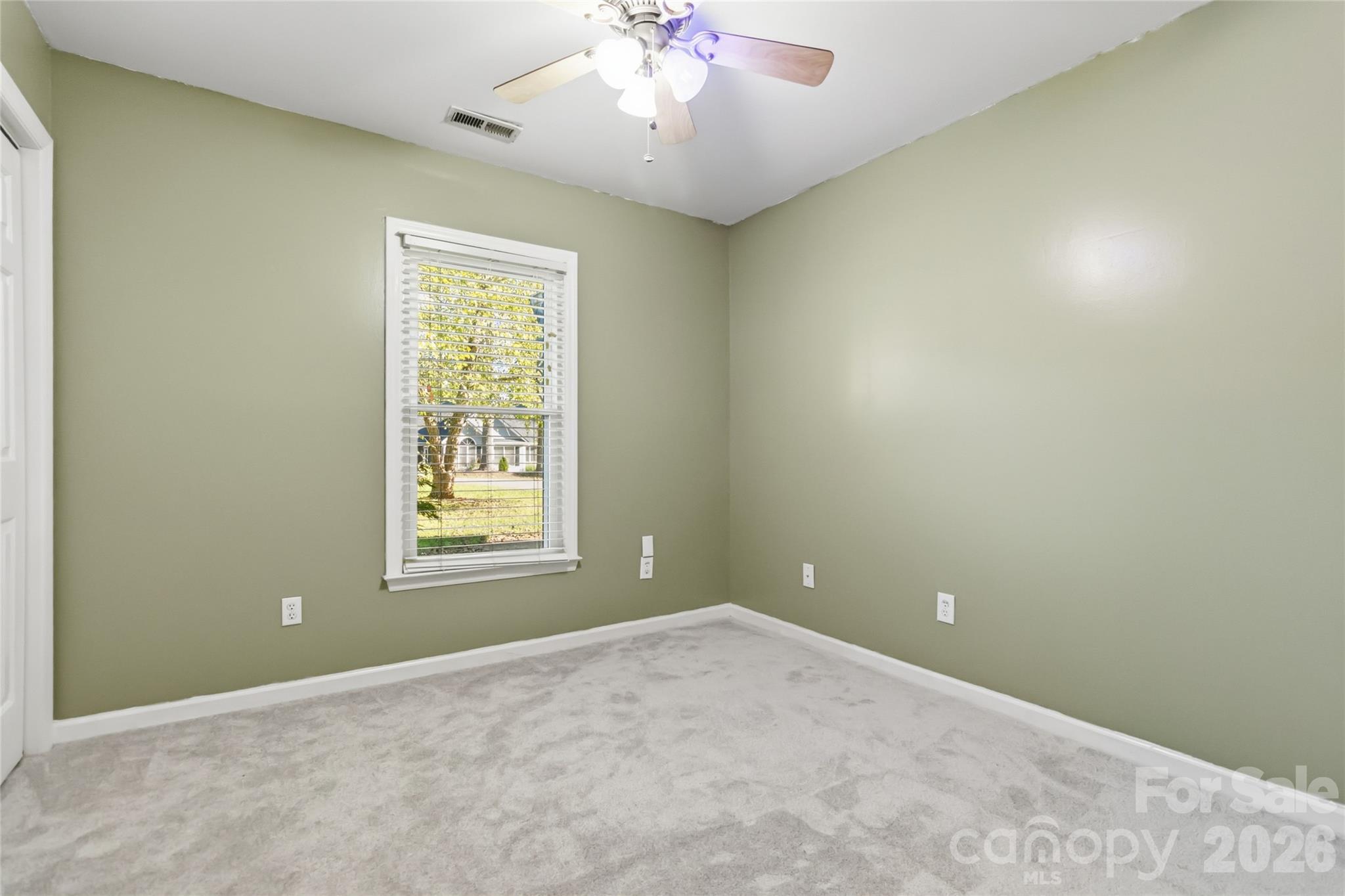 Single Family Residence at 128 Weeping Willow Way, Gastonia, photo 21 of 33