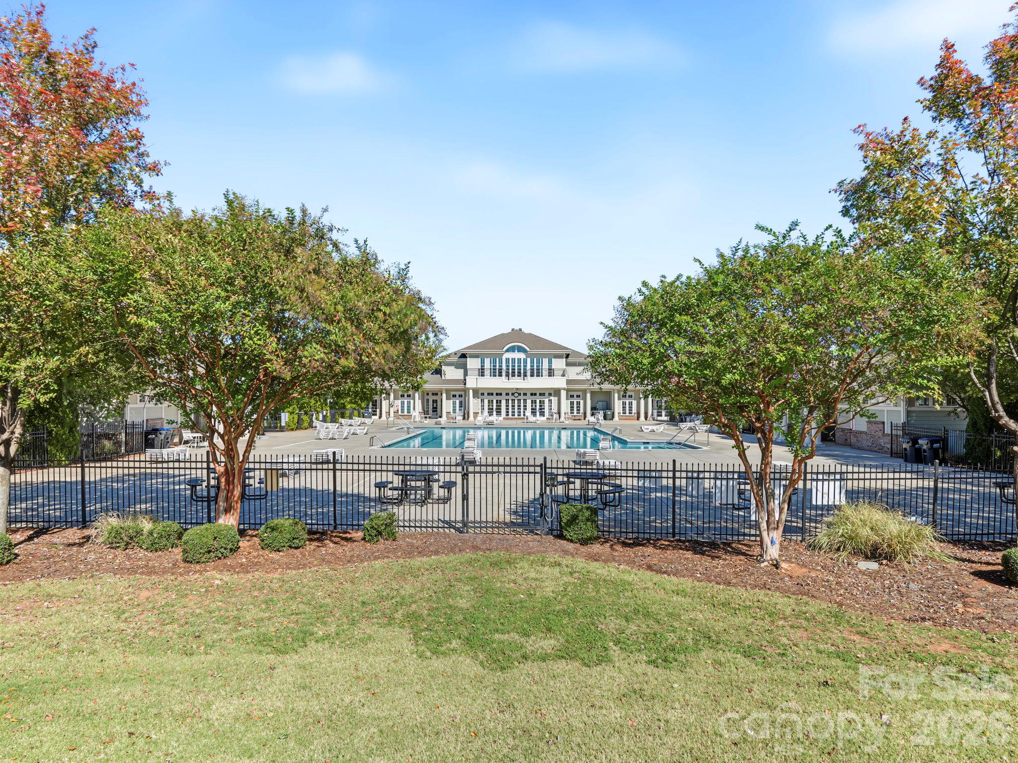 Townhouse at 5904 Union Pacific Avenue, Charlotte, photo 36 of 40