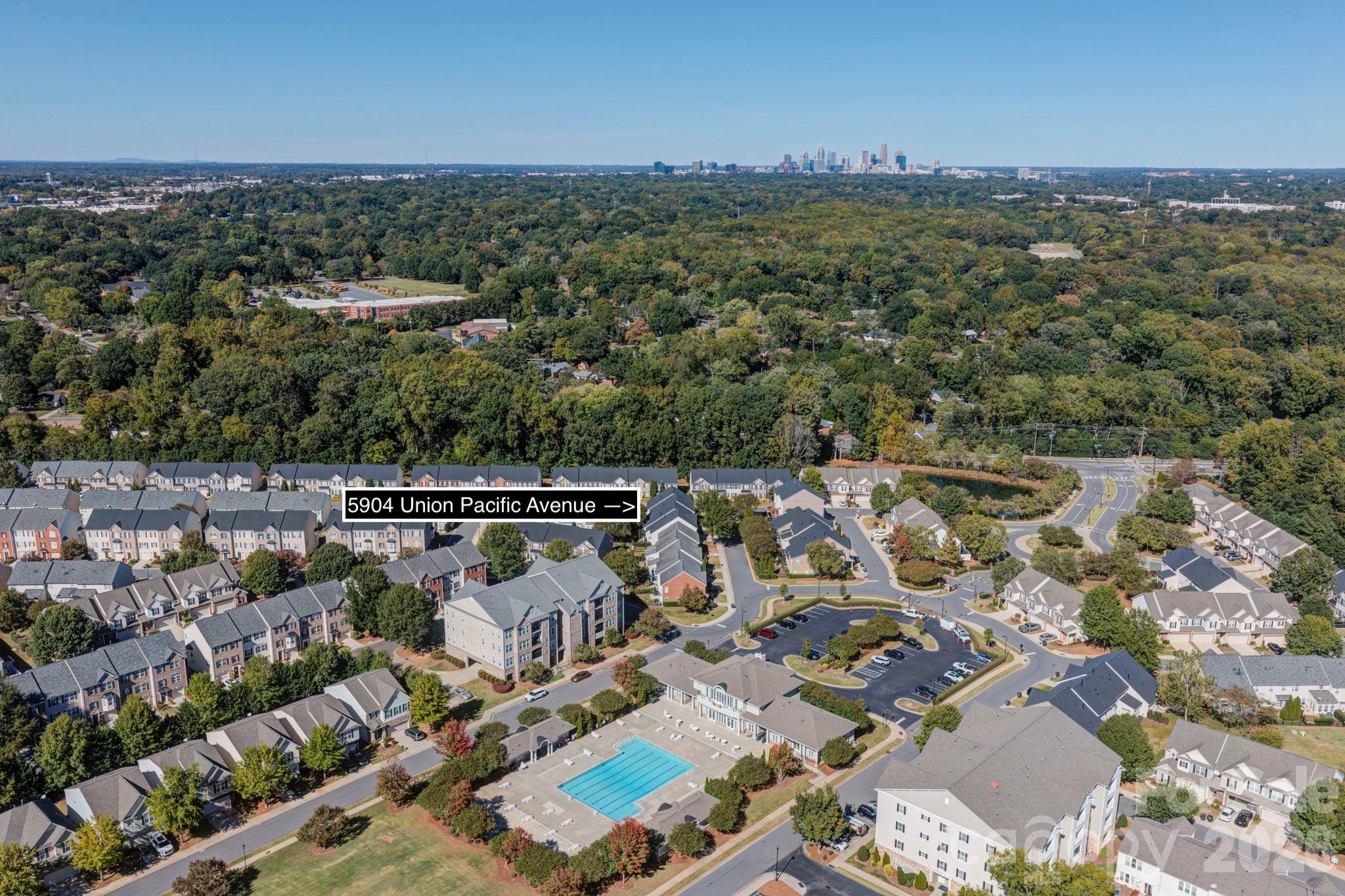 Townhouse at 5904 Union Pacific Avenue, Charlotte, photo 40 of 40