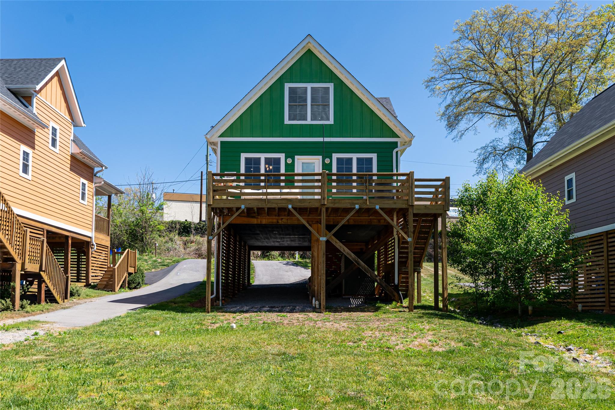 Single Family Residence at 38 Old County Home Road, Asheville, photo 2 of 28