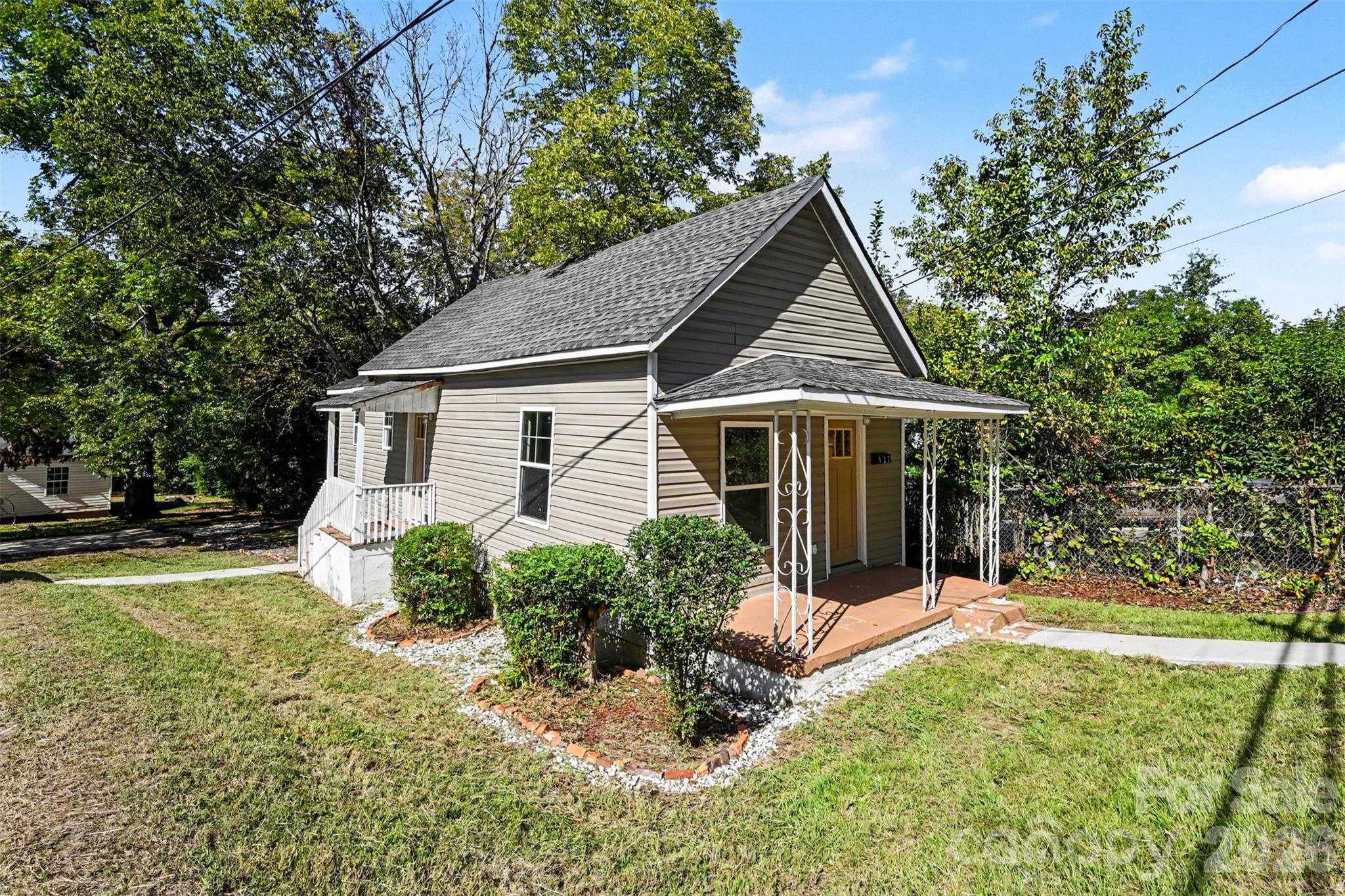 Single Family Residence at 132 Loomis Street, Chester, photo 4 of 31