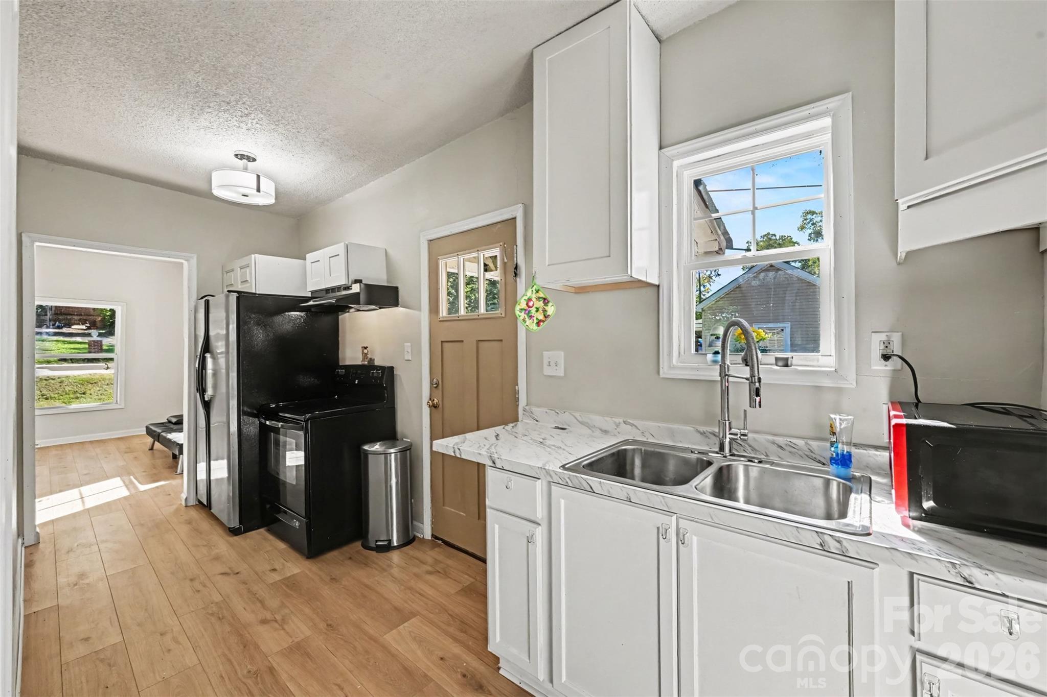 Single Family Residence at 132 Loomis Street, Chester, photo 13 of 31