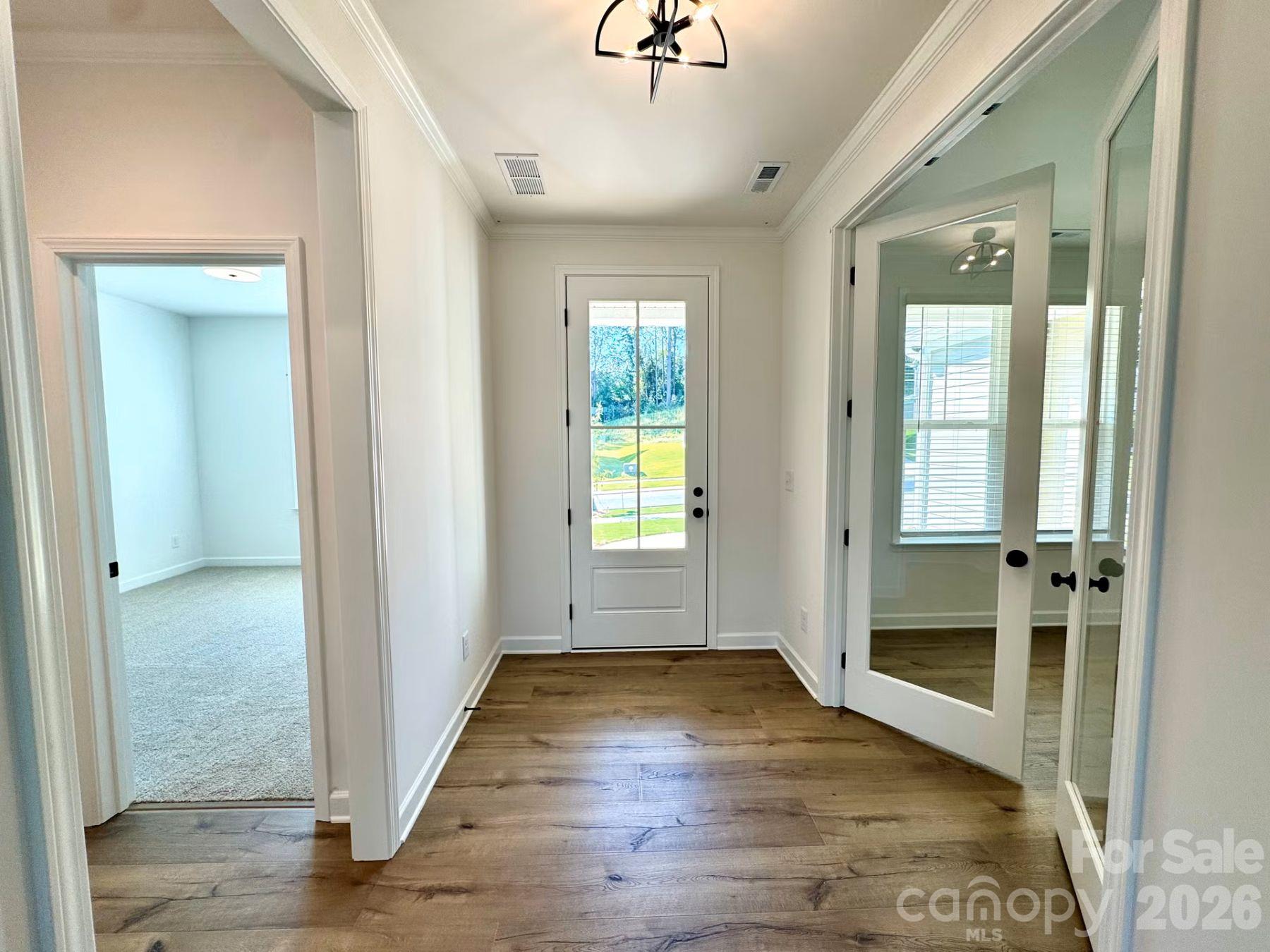 Single Family Residence at 2568 Cornelius Place NW, Concord, photo 3 of 33