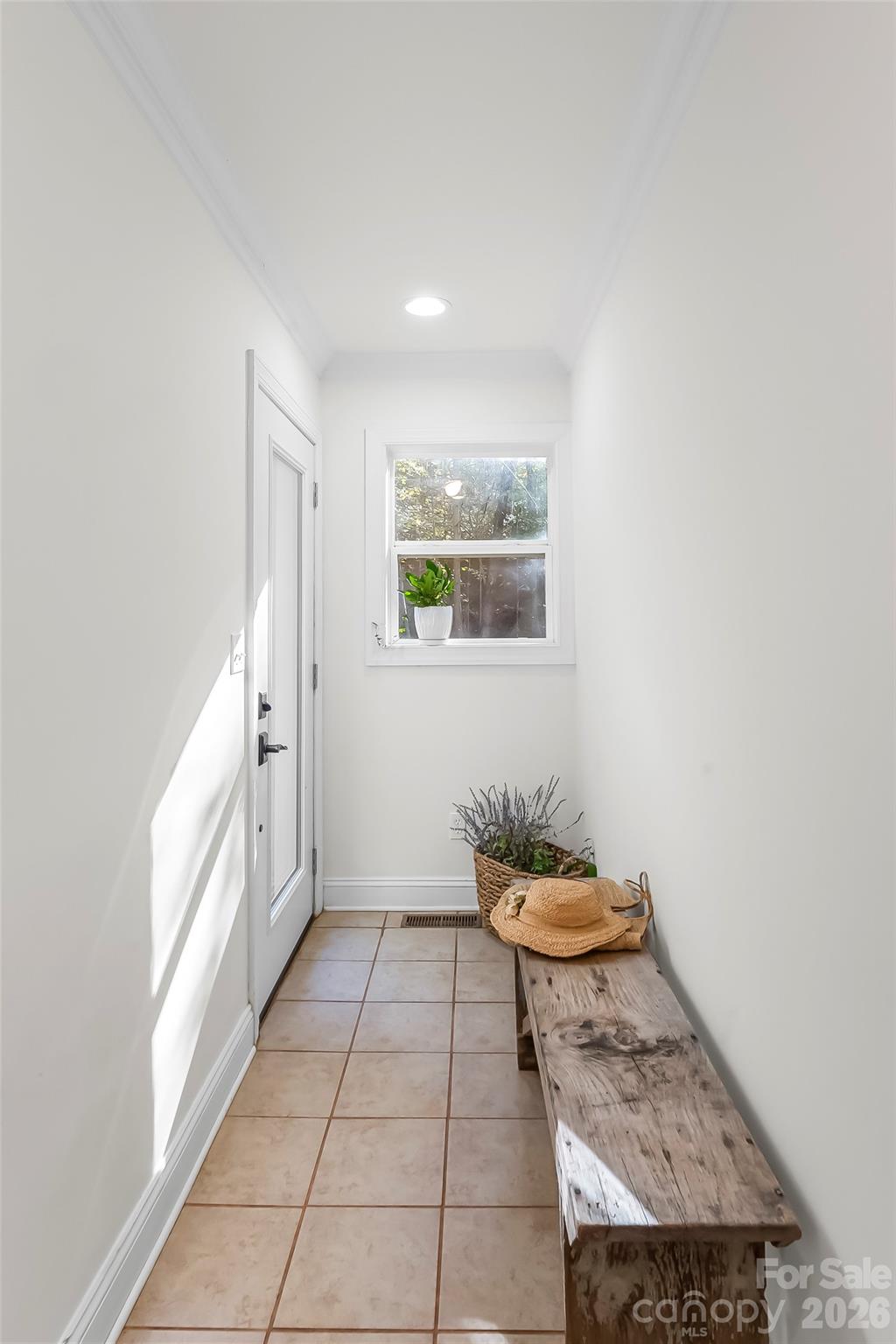 Mudroom - 237 Mallard Road, Lake Lure